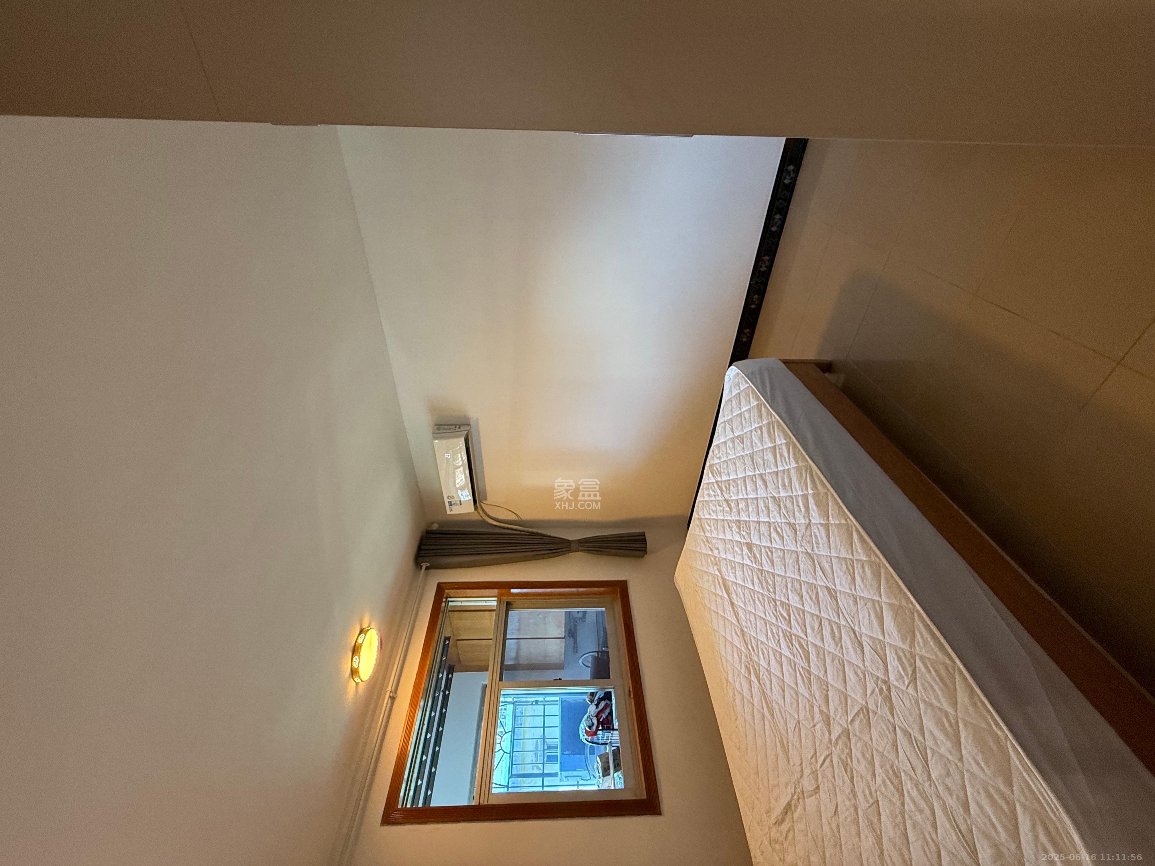 长探家园  3室2厅1卫   2400.00元/月室内图