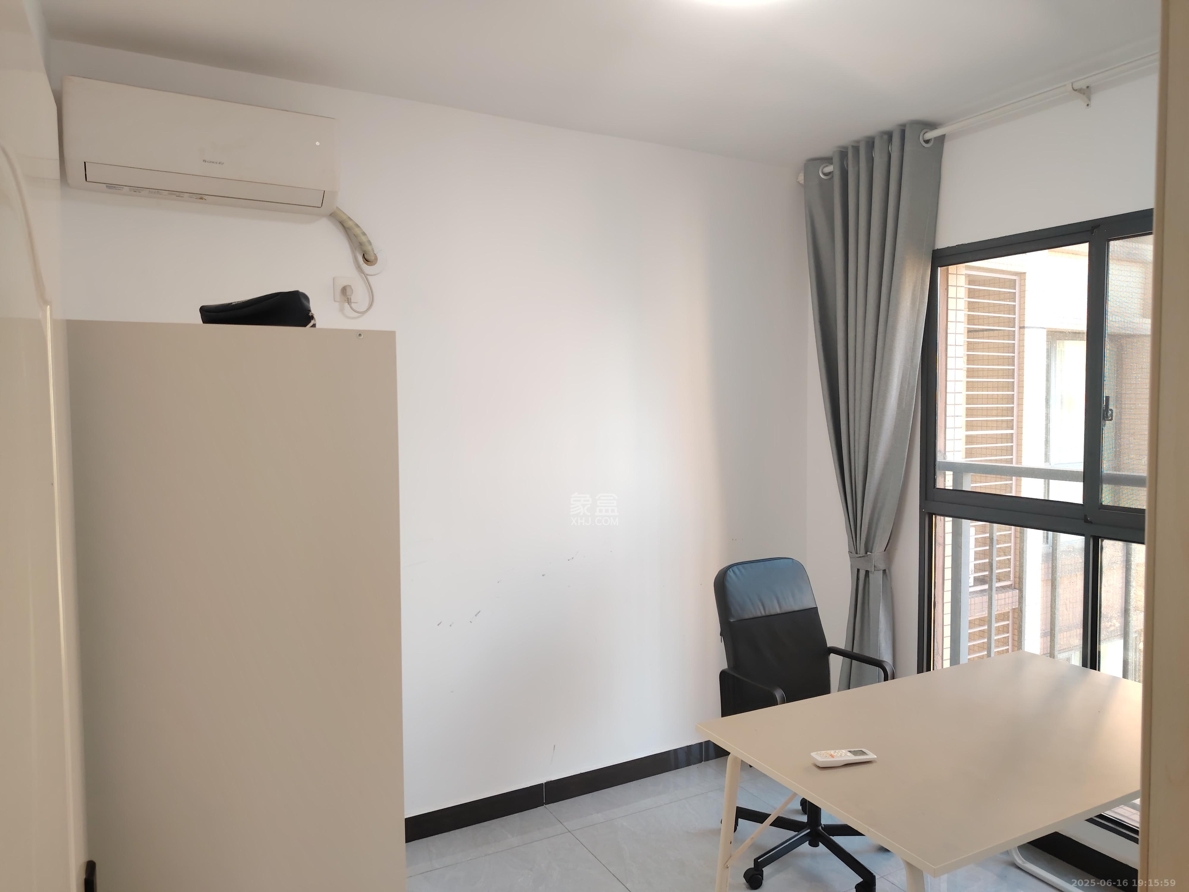 兰亭湾畔  3室2厅1卫    2800.0元/月室内图