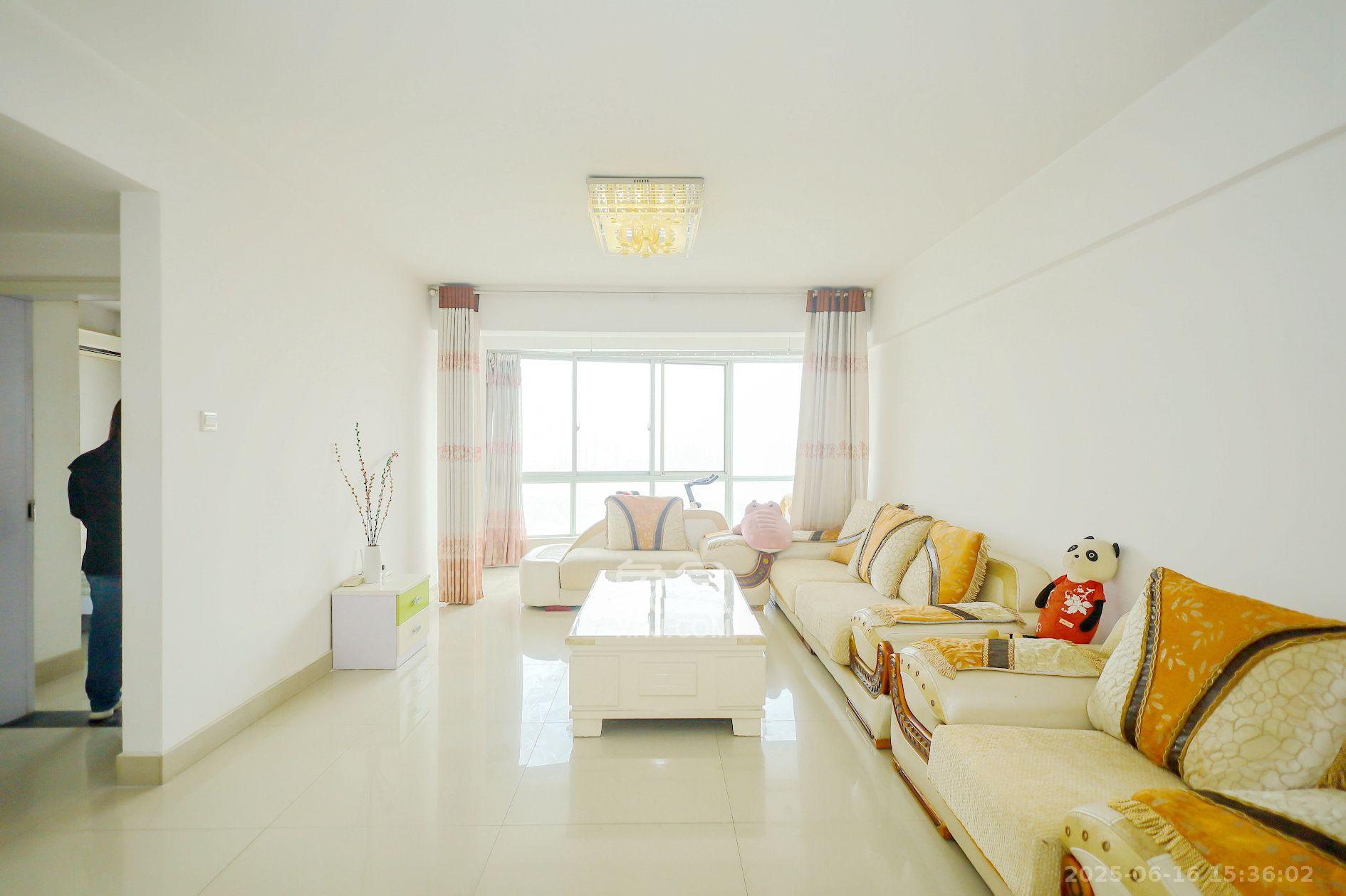 高林金三华邸 2室2厅1卫 1500.0元/月 高林金三华邸 2室2厅1卫 1500.0元/月室内图