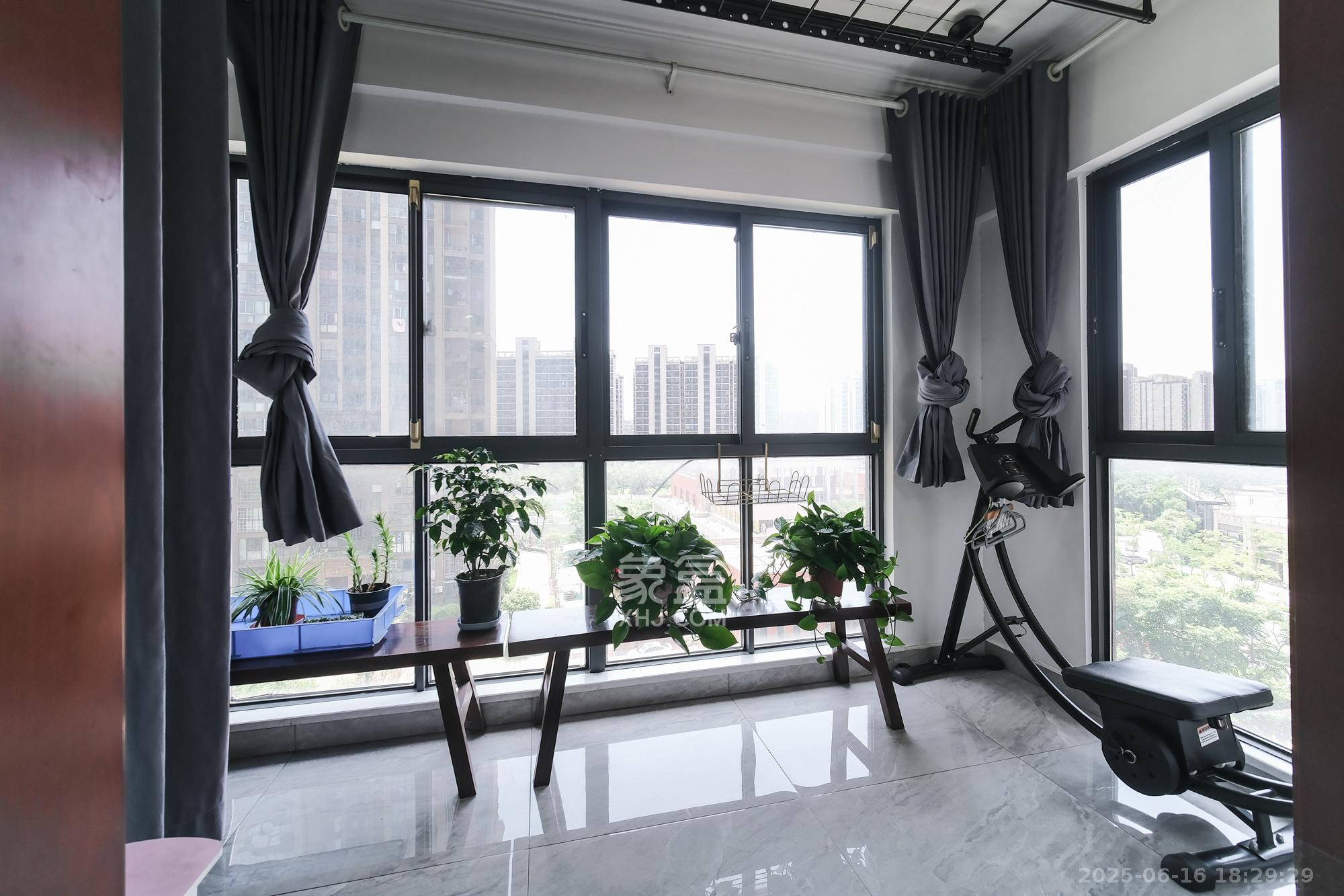 荣盛花语城  2室2厅1卫    48.8万 荣盛花语城  2室2厅1卫    48.8万阳台