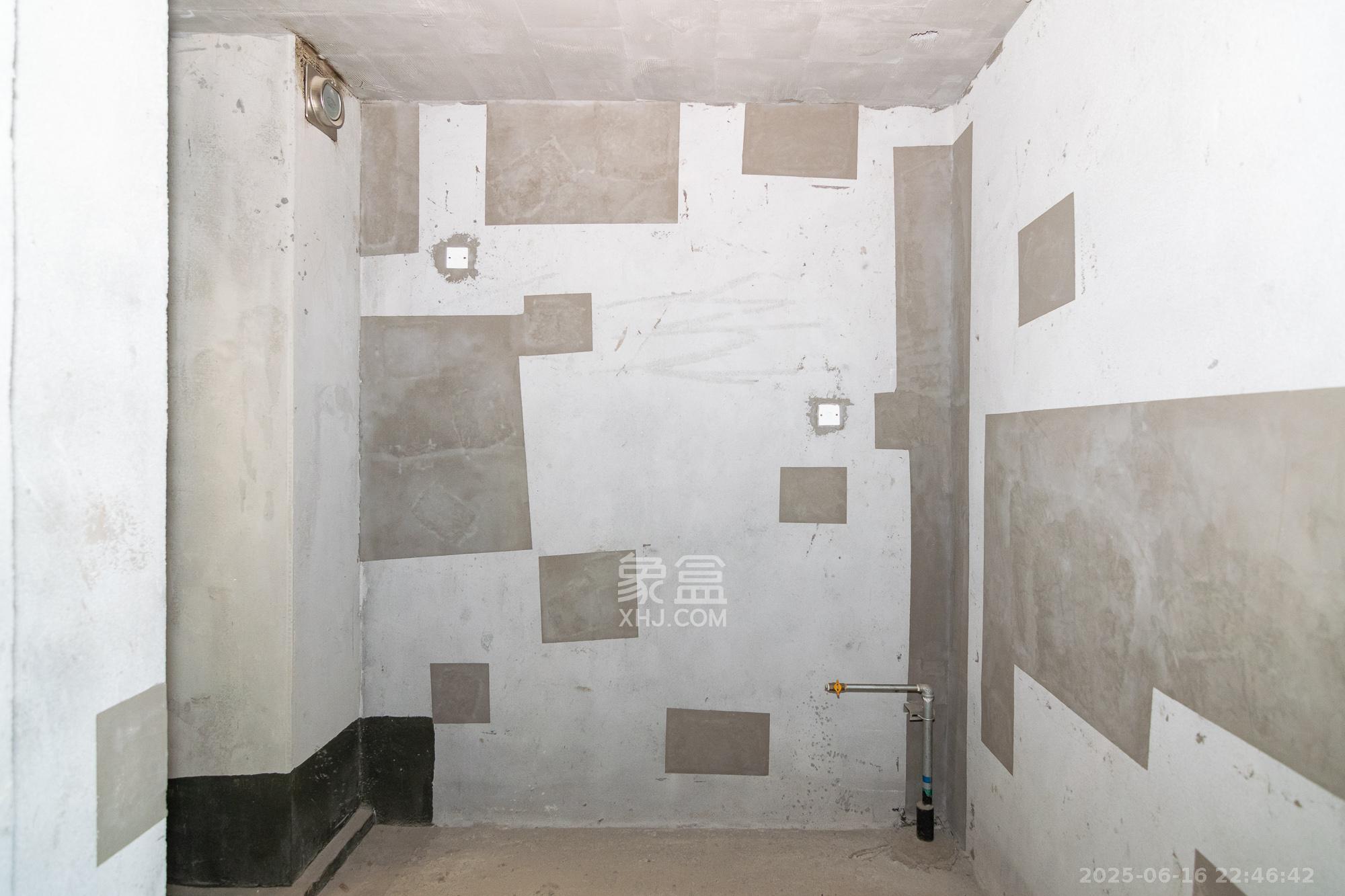 美的翰城  1室1厅1卫    44.0万 美的翰城  1室1厅1卫    44.0万厨房