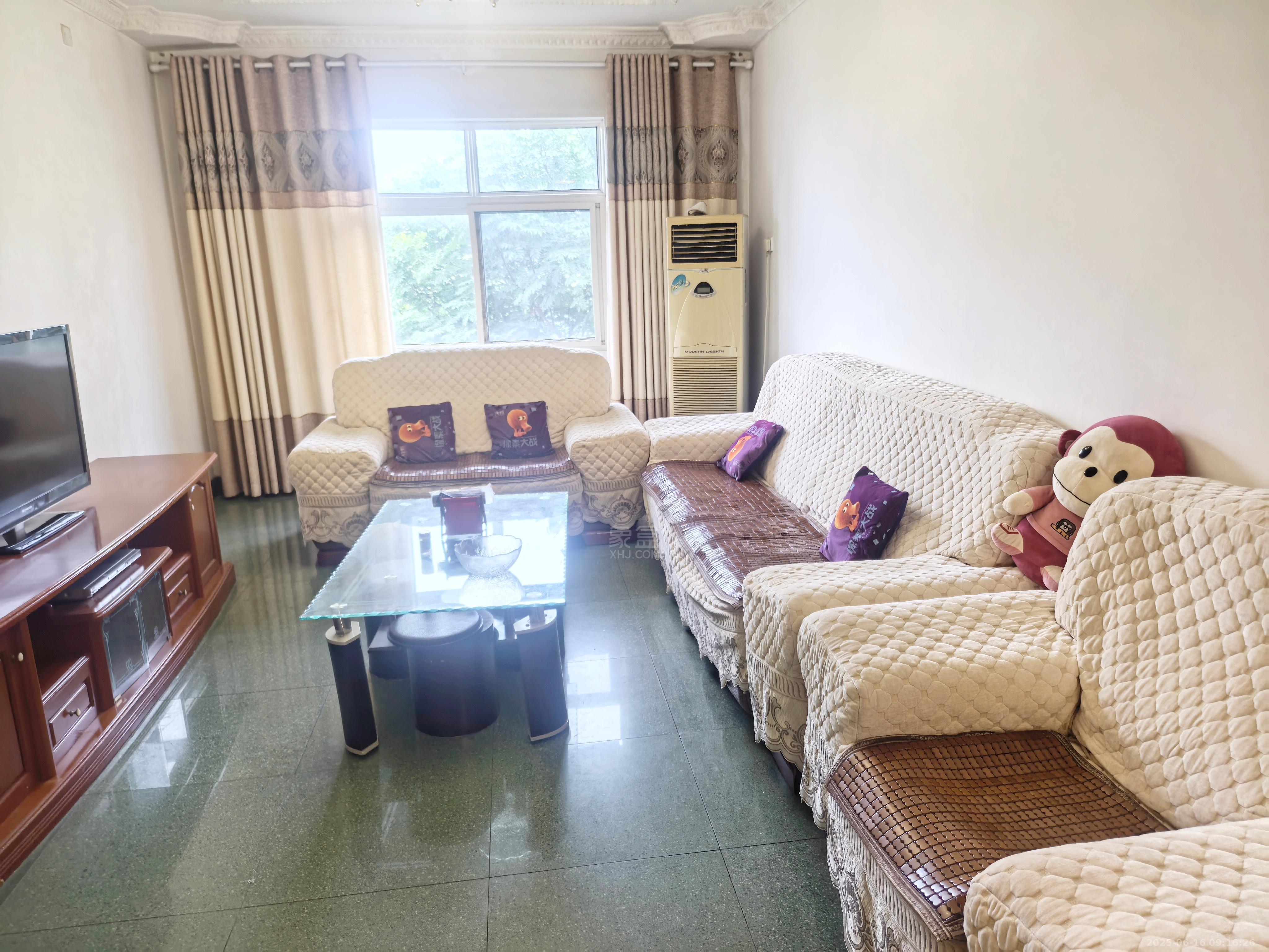 经纬大院大湖塘二村 3室2厅1卫 1100.0元/月 经纬大院大湖塘二村 3室2厅1卫 1100.0元/月室内图