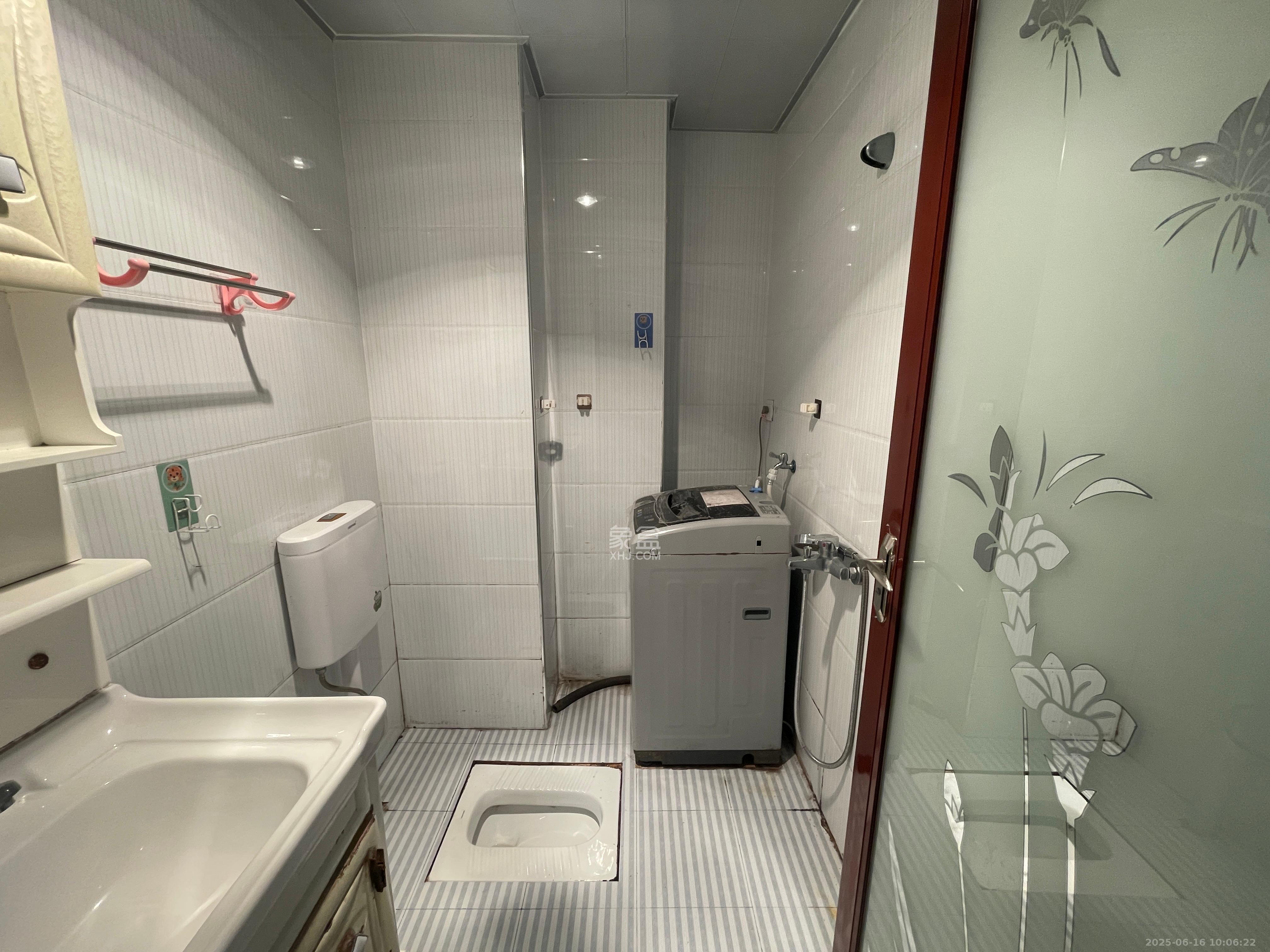 和隆花半里  1室0厅0卫    1400.0元/月 和隆花半里  1室0厅0卫    1400.0元/月室内图