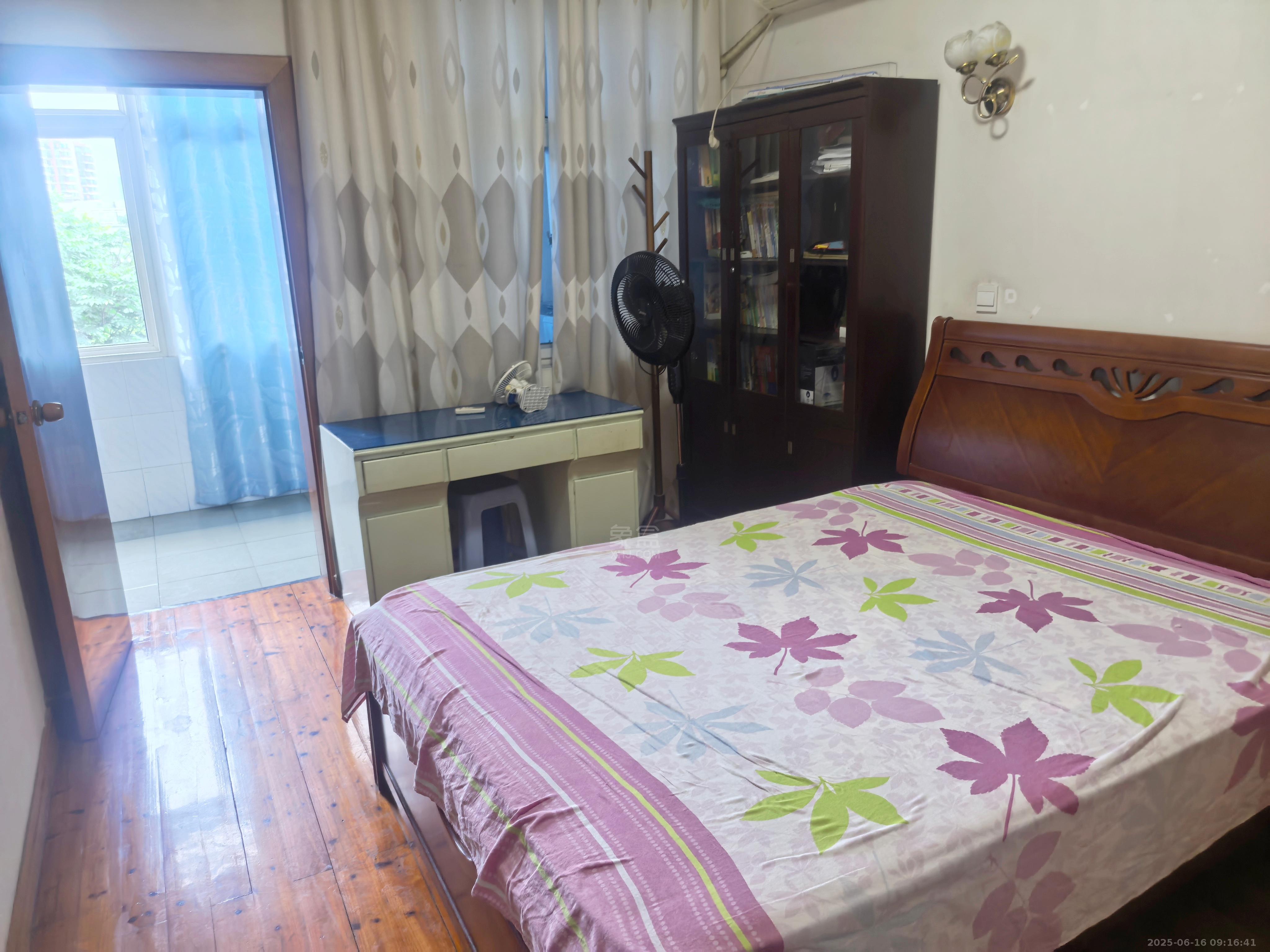 经纬大院大湖塘二村 3室2厅1卫 1100.0元/月 经纬大院大湖塘二村 3室2厅1卫 1100.0元/月室内图