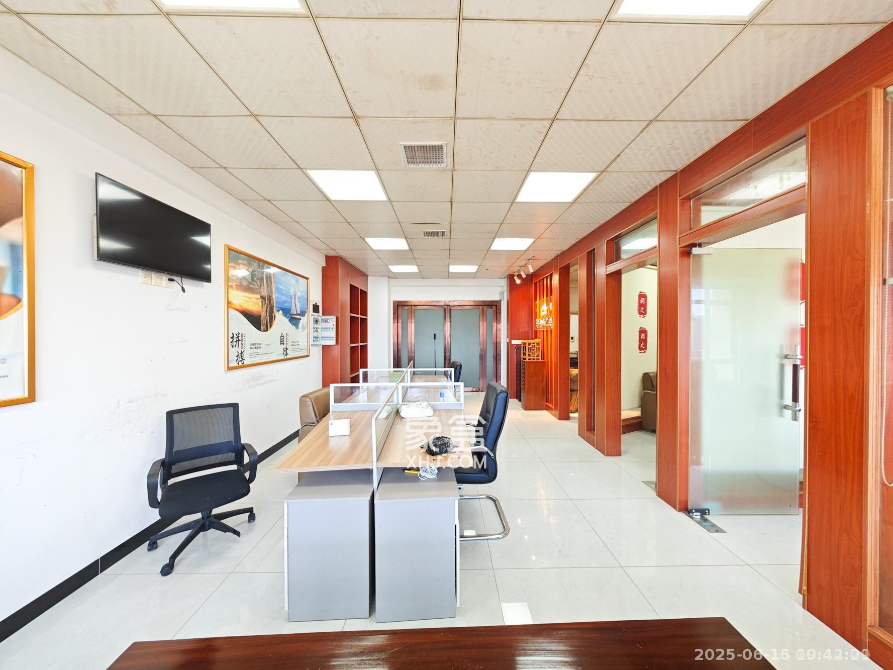 潇湘名城(新里程潇湘名城)  1室0厅1卫    4000.0元/月 潇湘名城(新里程潇湘名城)  1室0厅1卫    4000.0元/月室内图