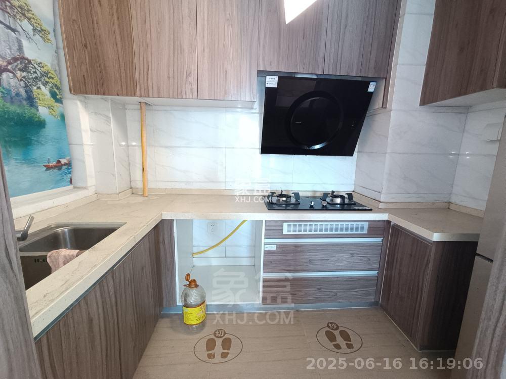 天元区碧桂园 3室2厅2卫 1500.0元/月 天元区碧桂园 3室2厅2卫 1500.0元/月室内图