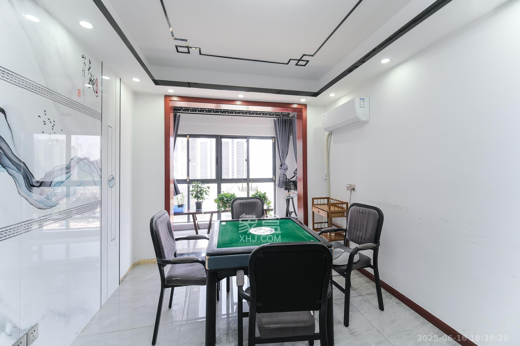 荣盛花语城  2室2厅1卫    48.8万 荣盛花语城  2室2厅1卫    48.8万客厅