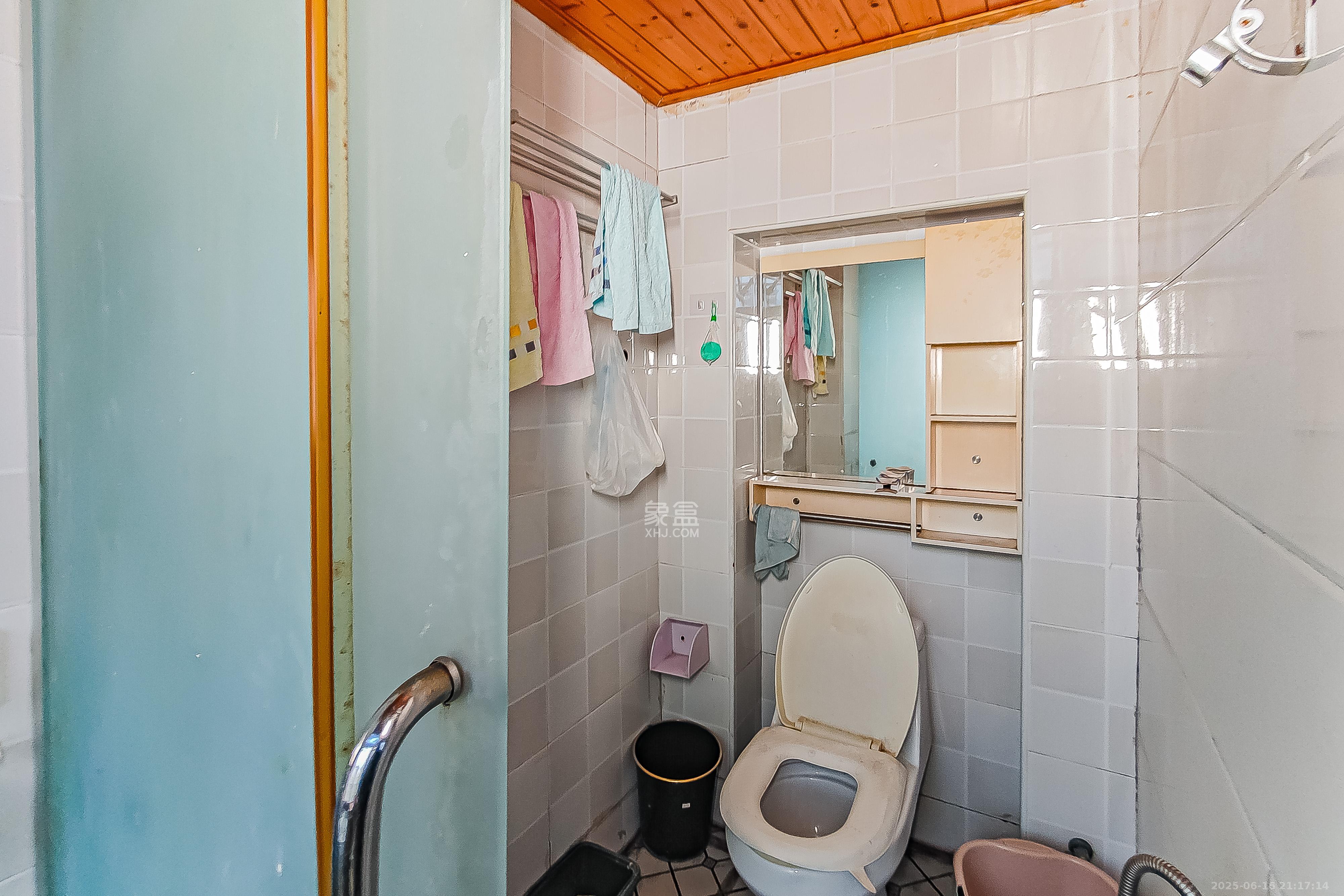 上碧湘街碧丽楼  2室1厅1卫    50.0万卫生间