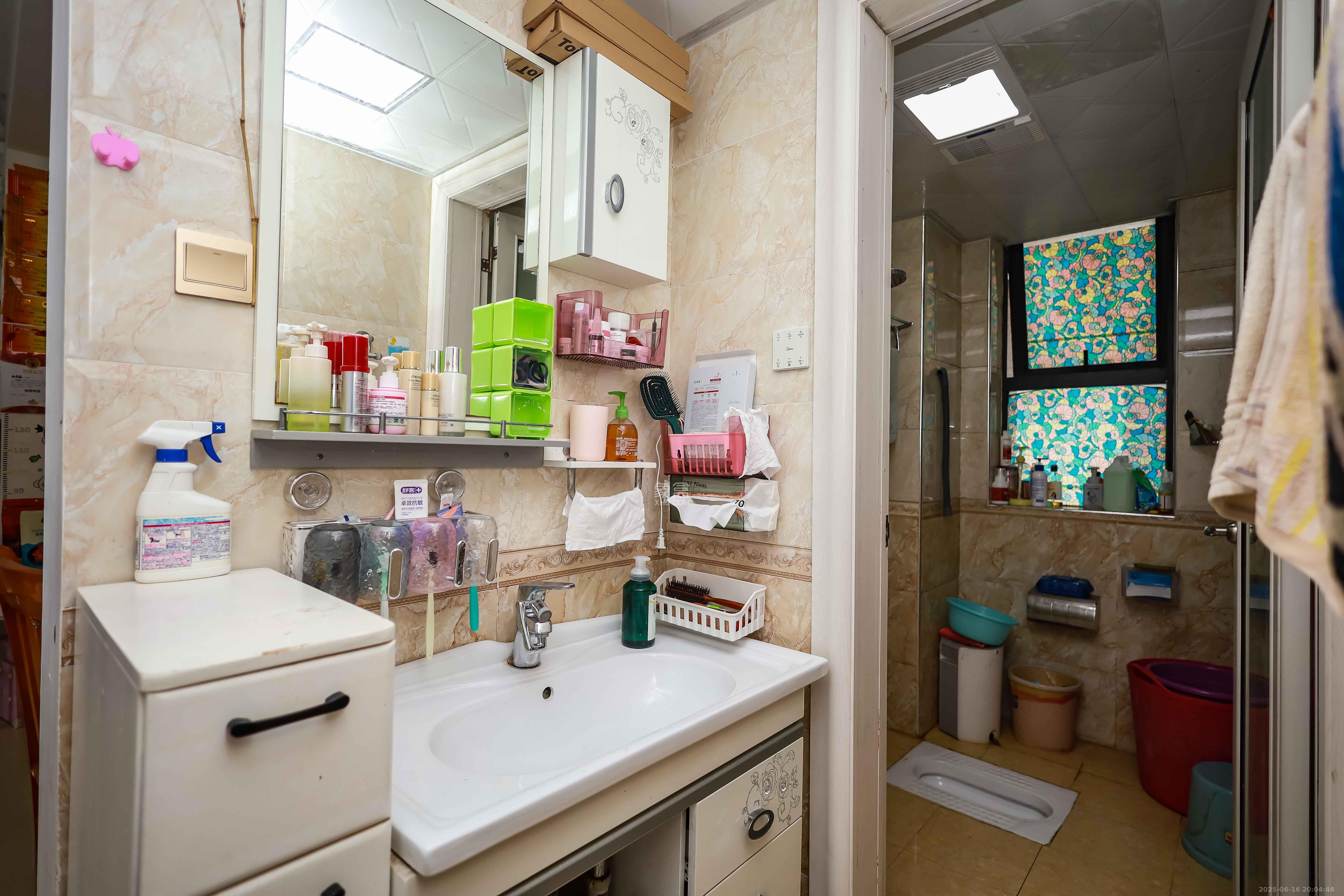 莱茵城 3室2厅1卫 72.0万 莱茵城 3室2厅1卫 72.0万卫生间