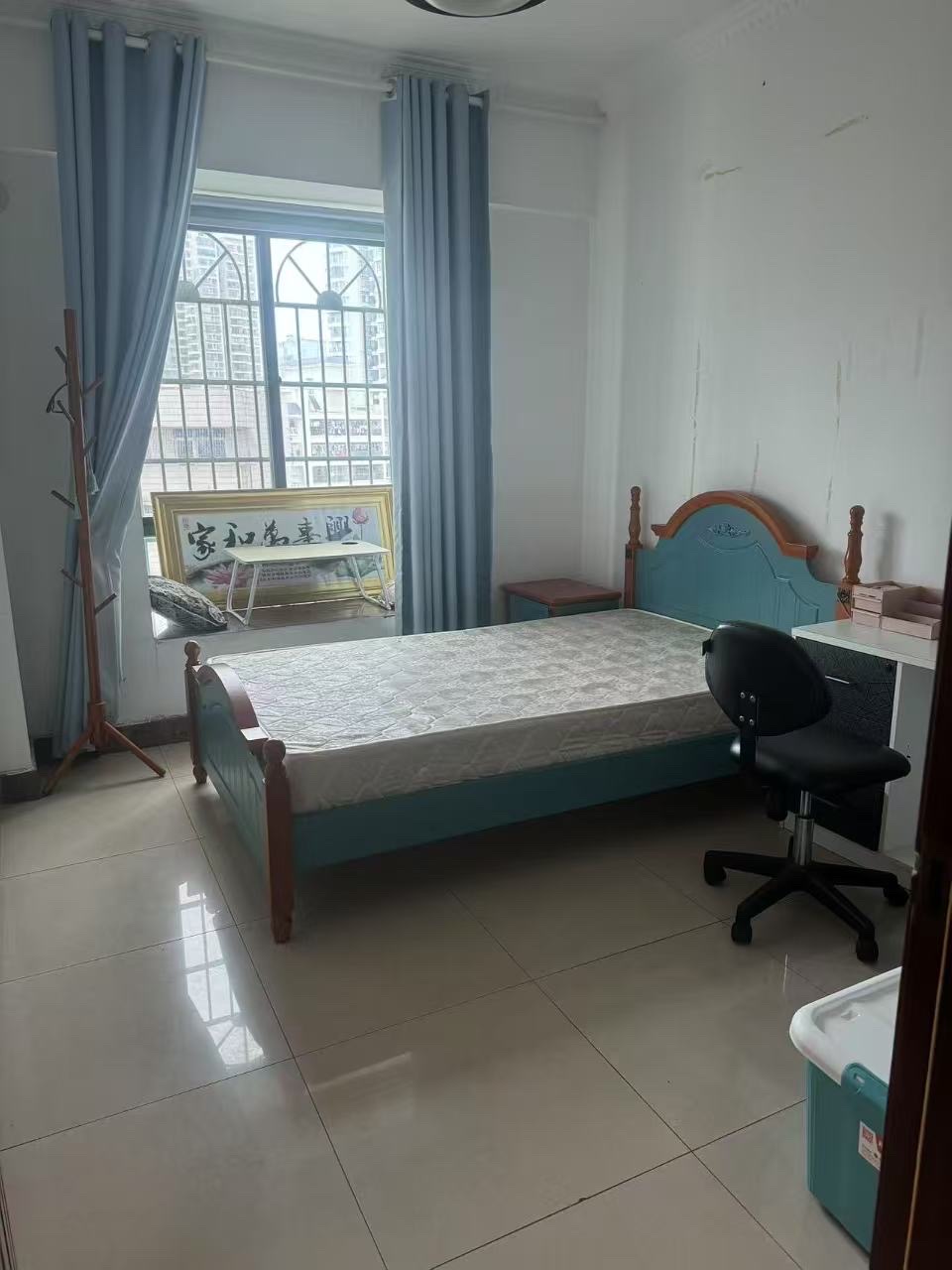 侨盛花园 3室2厅2卫 2800.0元/月 侨盛花园 3室2厅2卫 2800.0元/月室内图