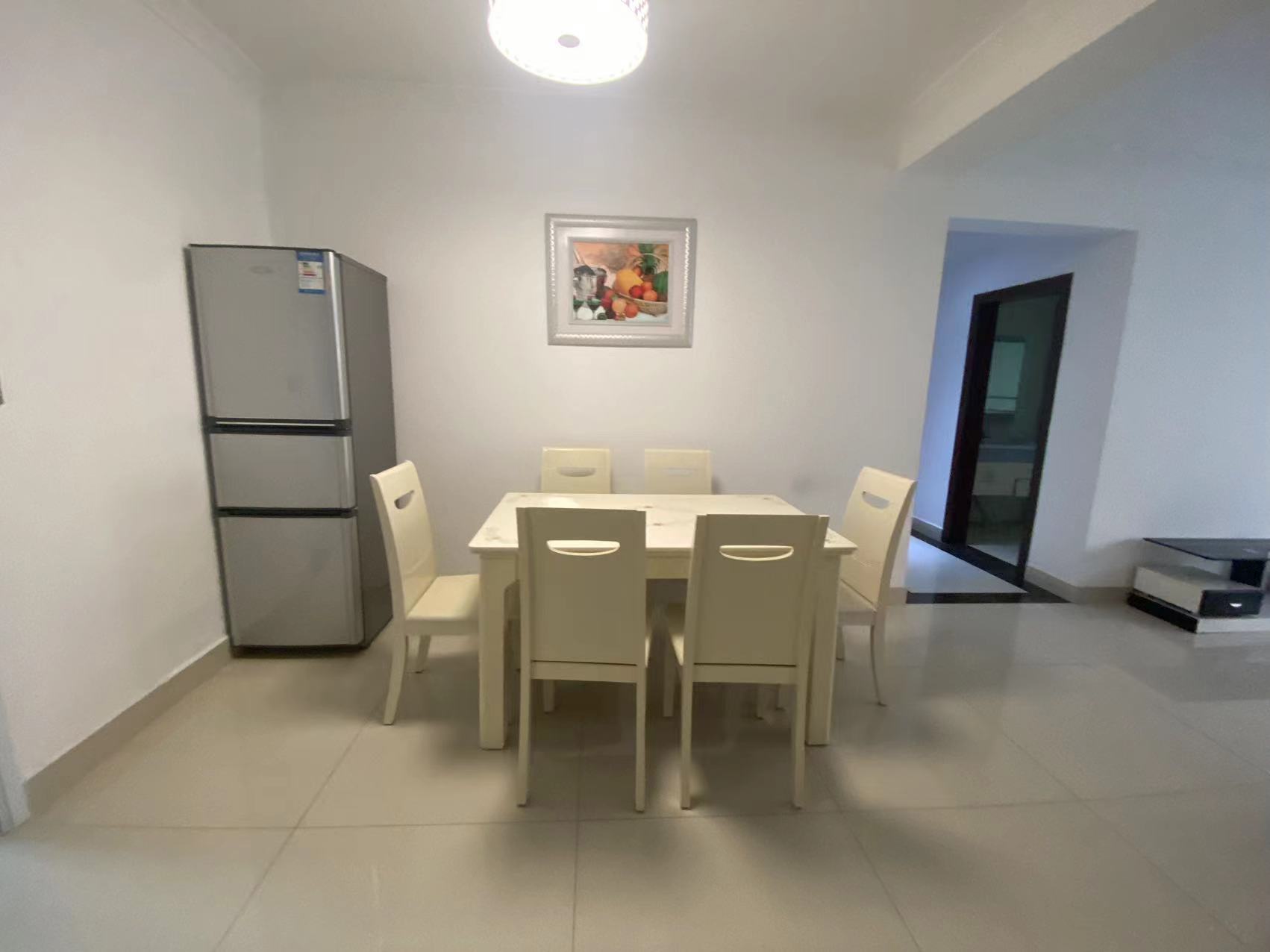 中电怡和苑 3室2厅2卫 2000.0元/月 中电怡和苑 3室2厅2卫 2000.0元/月室内图