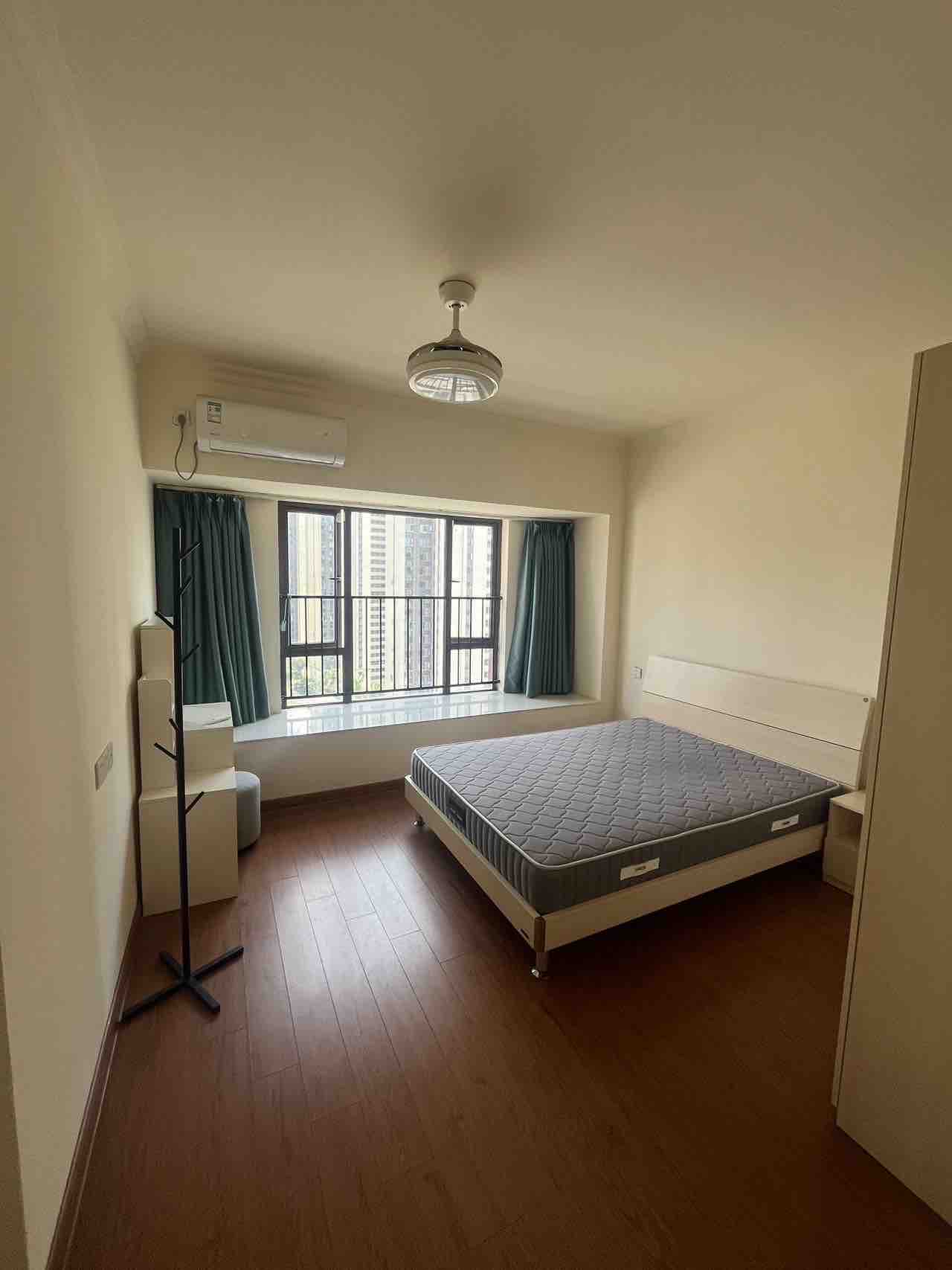 碧桂园豪园 1室0厅0卫 1800.0元/月 碧桂园豪园 1室0厅0卫 1800.0元/月室内图