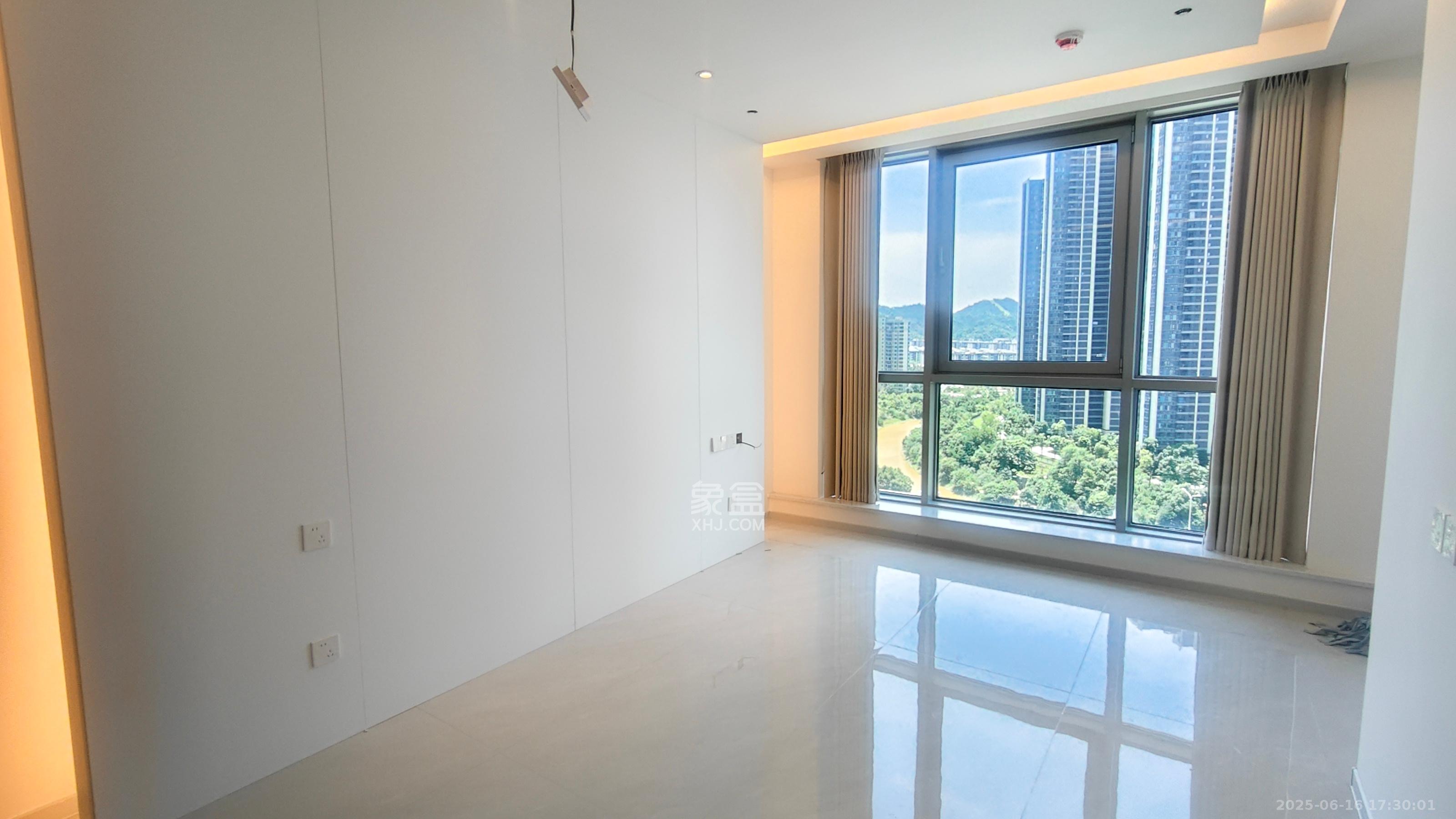 正荣梅溪紫阙台  5室2厅3卫    10000.0元/月室内图