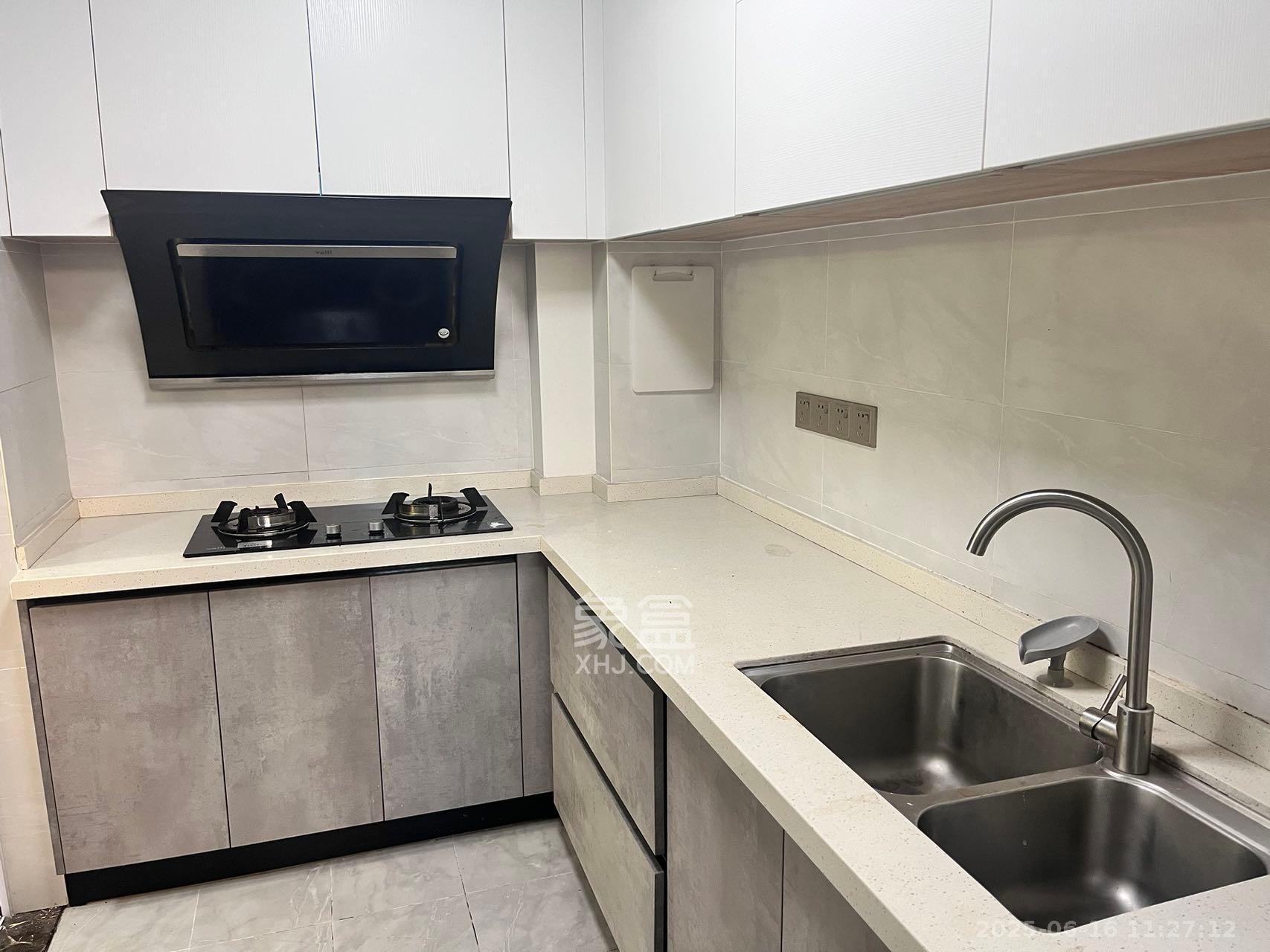 碧桂园南城首府(东宸林海) 3室2厅2卫 2500.0元/月 碧桂园南城首府(东宸林海) 3室2厅2卫 2500.0元/月室内图