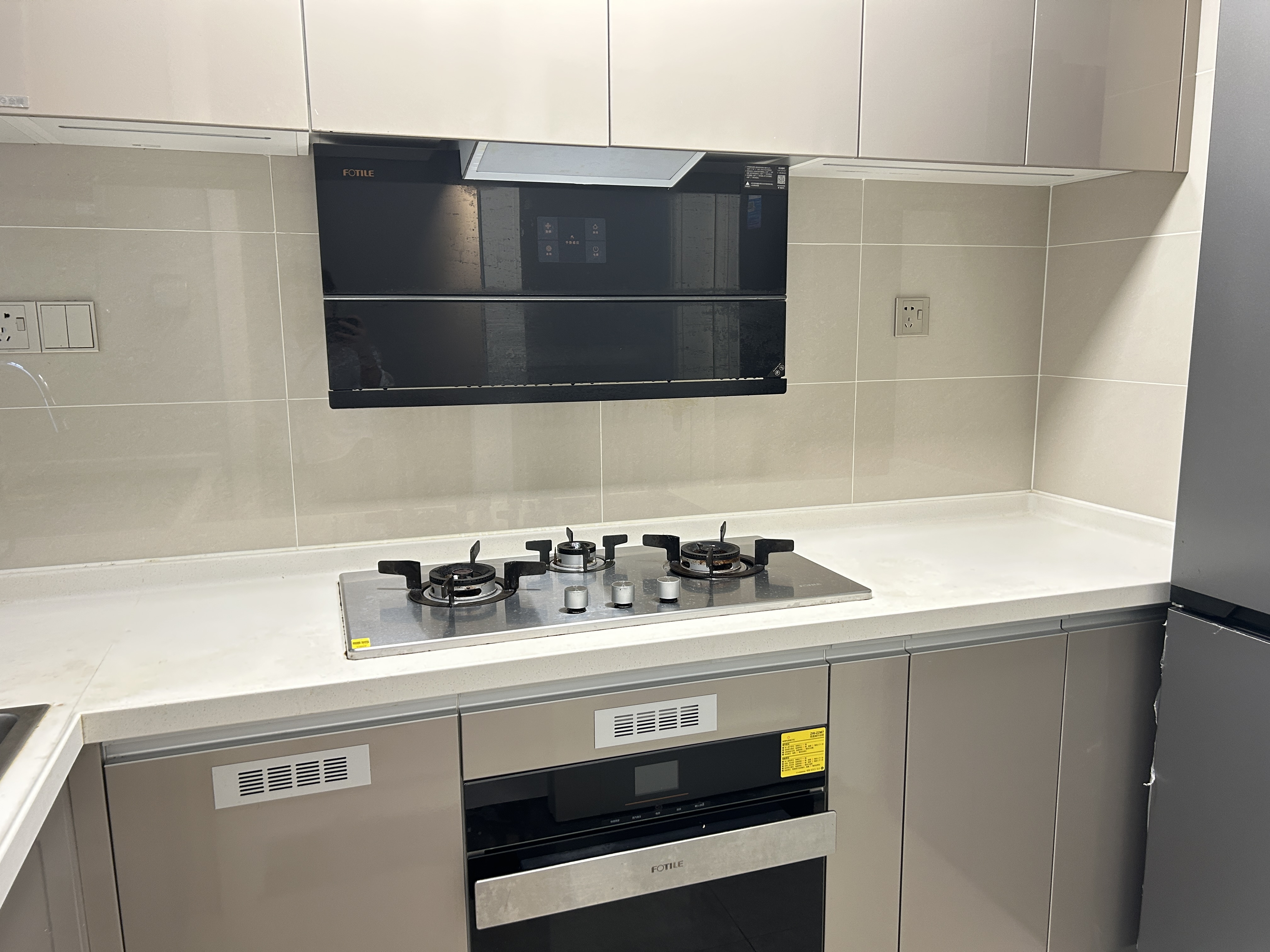 大华锦绣海岸五期 3室2厅2卫 3000.0元/月 大华锦绣海岸五期 3室2厅2卫 3000.0元/月室内图