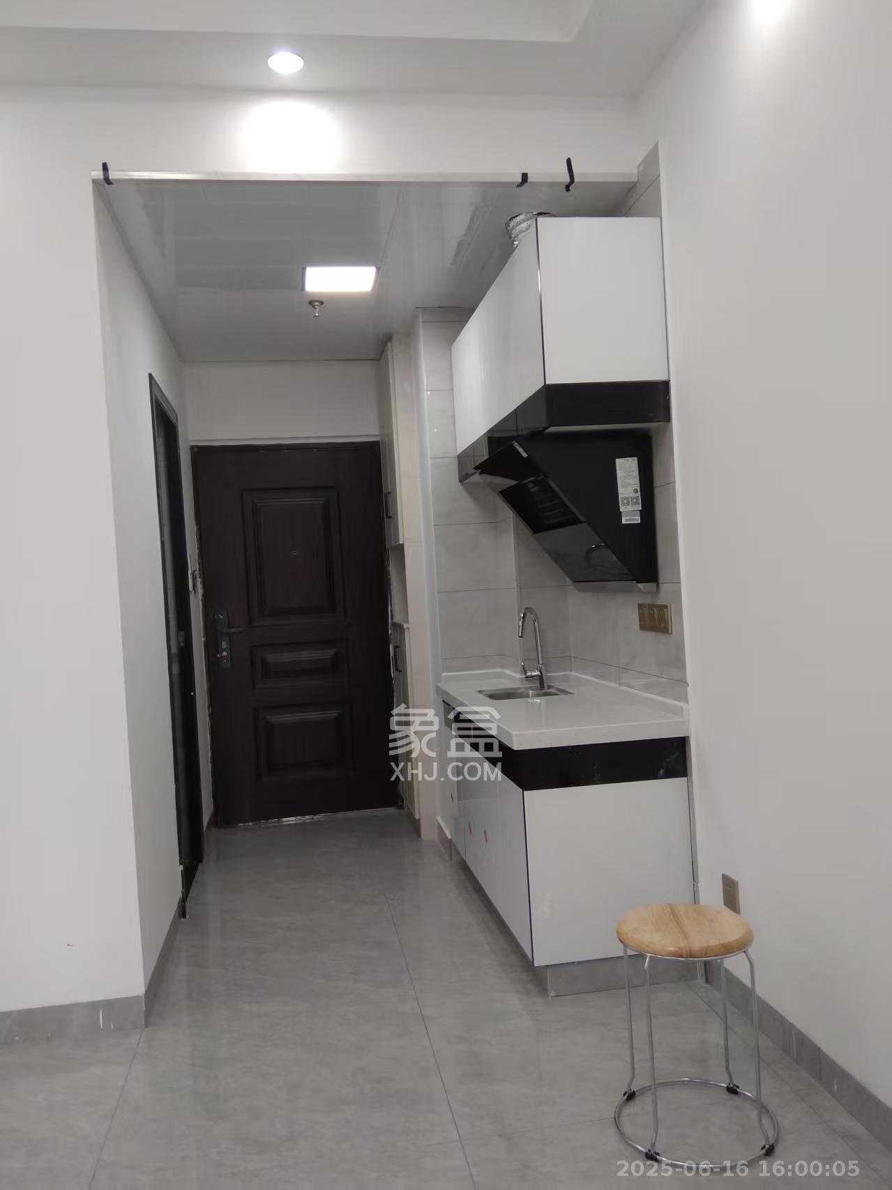 万润时光里  1室1厅1卫    1600.0元/月 万润时光里  1室1厅1卫    1600.0元/月