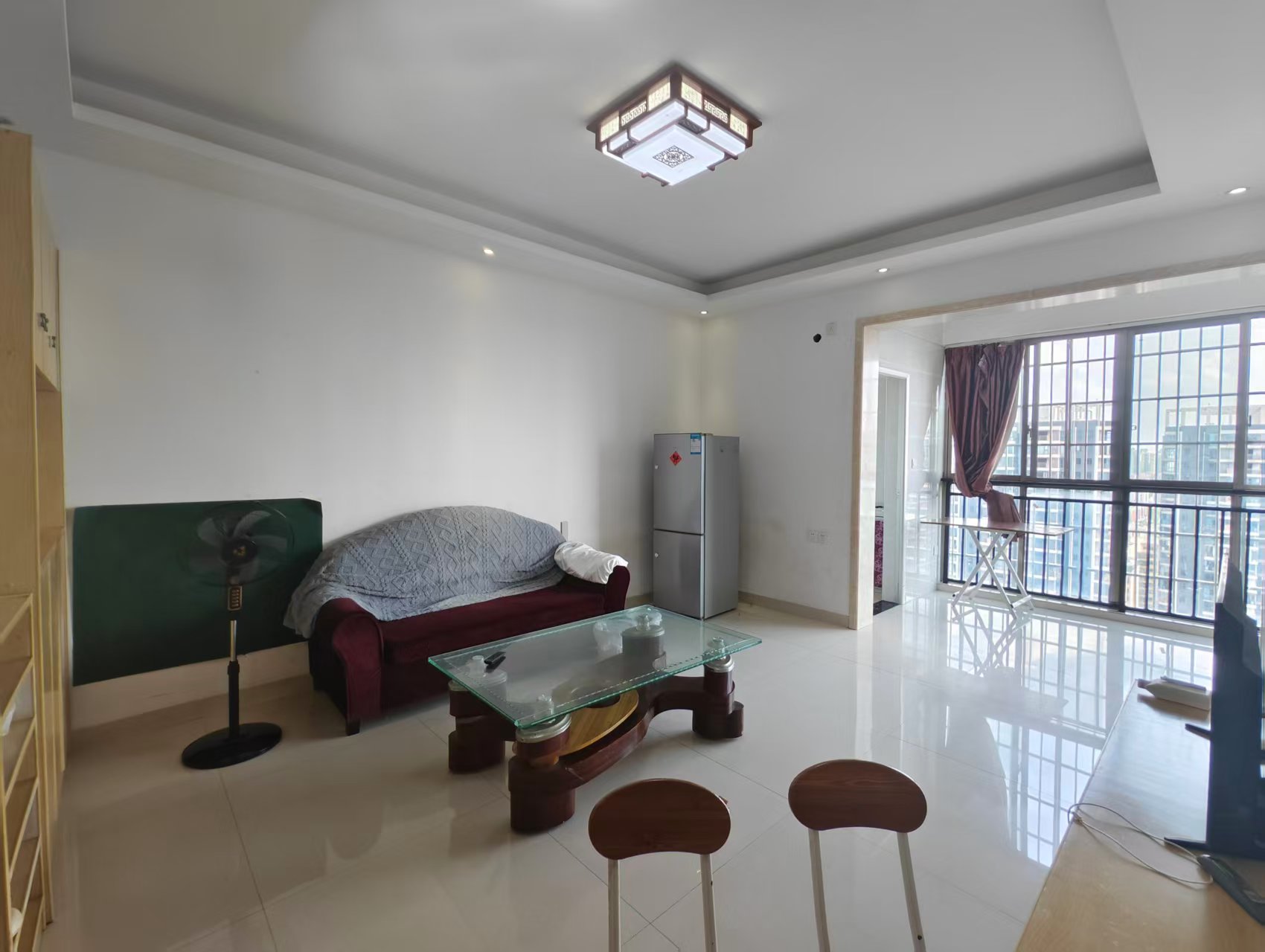 凯翔银座  2室2厅1卫    1500.0元/月 凯翔银座  2室2厅1卫    1500.0元/月室内图