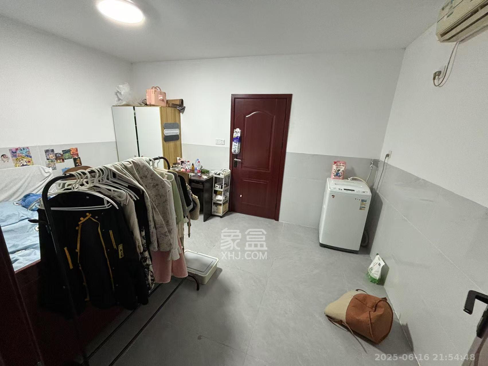 长坡社区  1室1厅1卫   1200.00元/月室内图