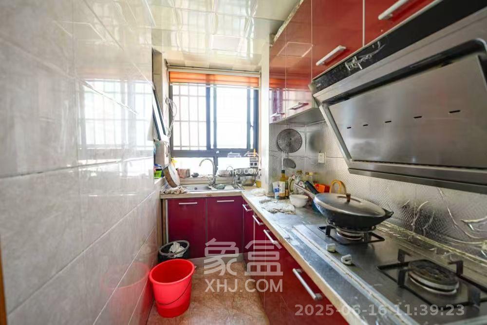 佳兆业君汇上品  1室0厅0卫    1600.0元/月
