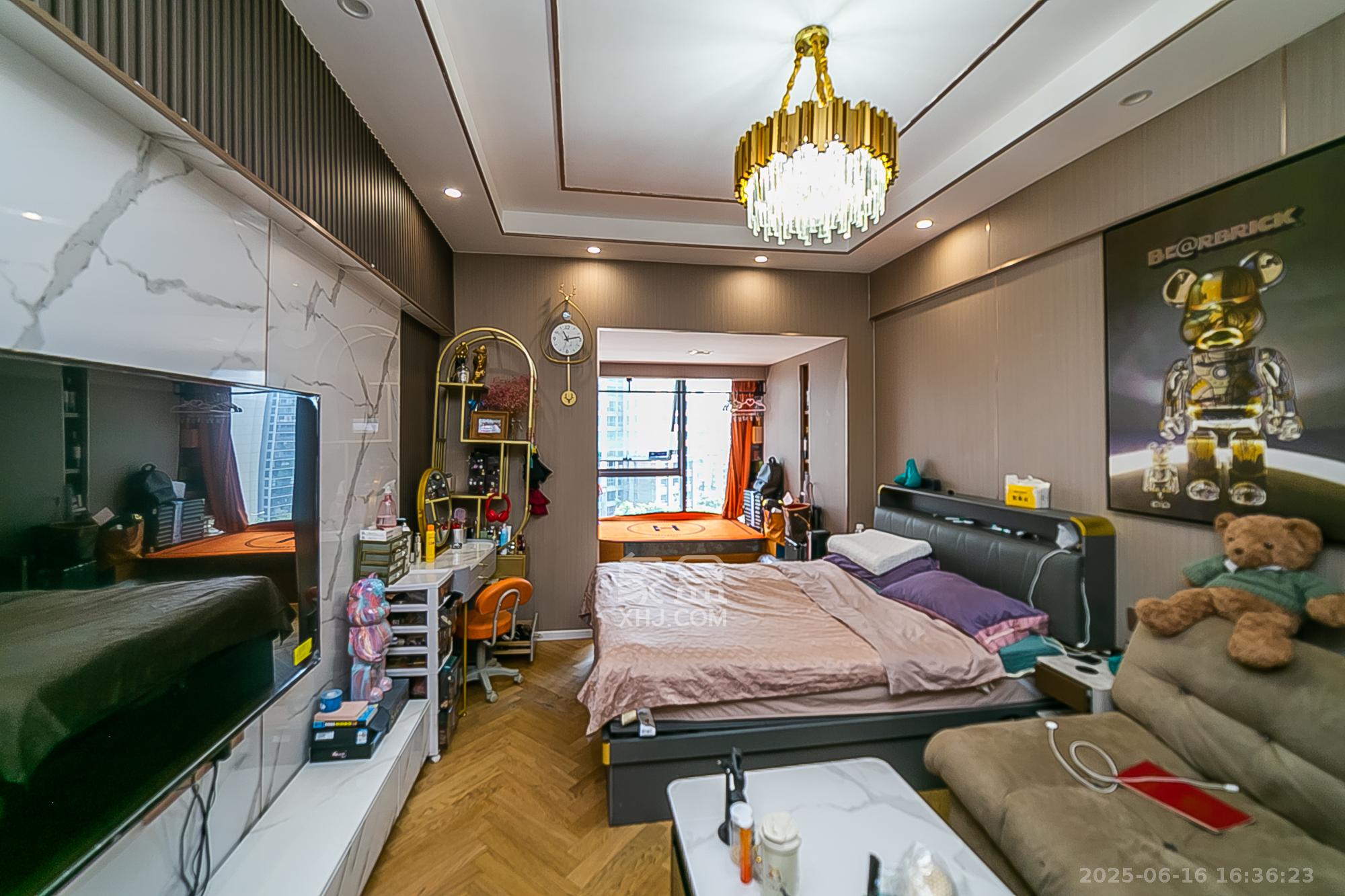 东怡外国(南湖一号) 1室1厅1卫 36.0万 东怡外国(南湖一号) 1室1厅1卫 36.0万卧室