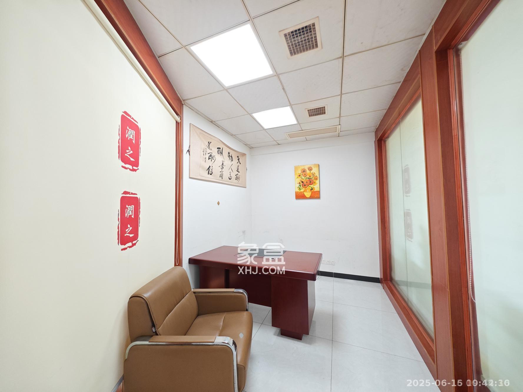 潇湘名城(新里程潇湘名城)  1室0厅1卫    4000.0元/月 潇湘名城(新里程潇湘名城)  1室0厅1卫    4000.0元/月室内图