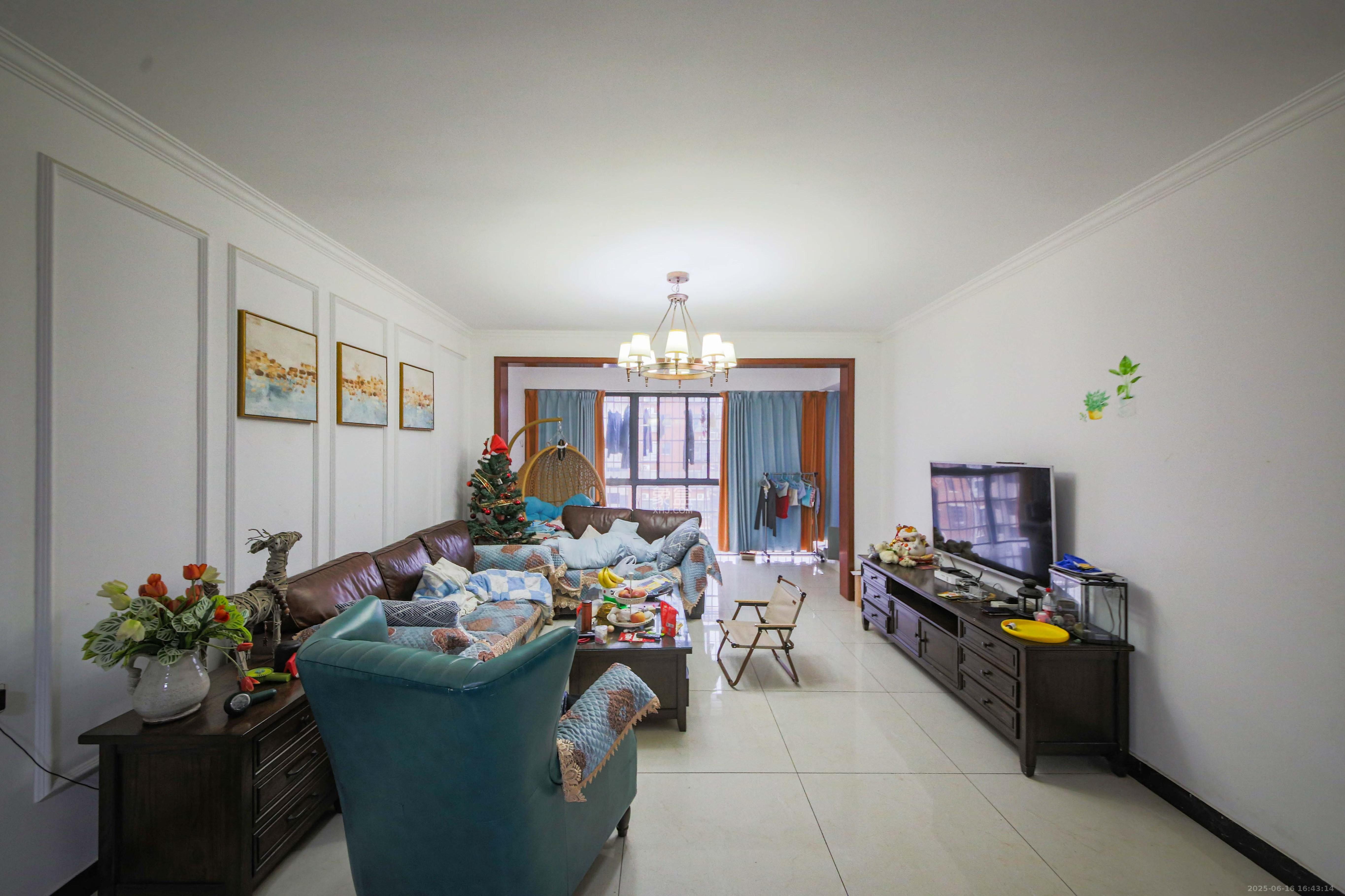 湘府名邸(同力家园)  4室2厅2卫    3200.0元/月 湘府名邸(同力家园)  4室2厅2卫    3200.0元/月