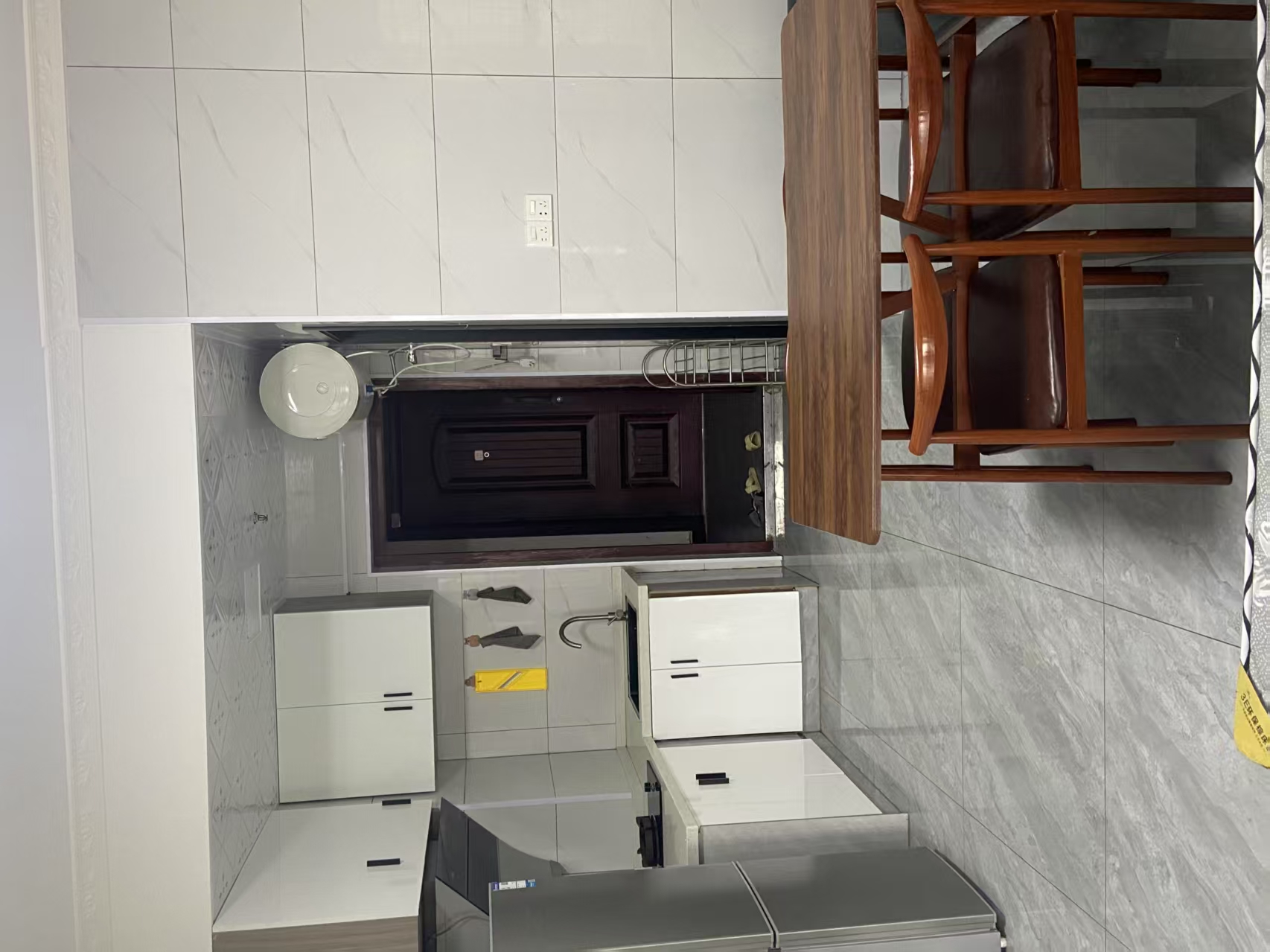 千里红小区（京明时代广场）  1室1厅1卫    22.0万室内图