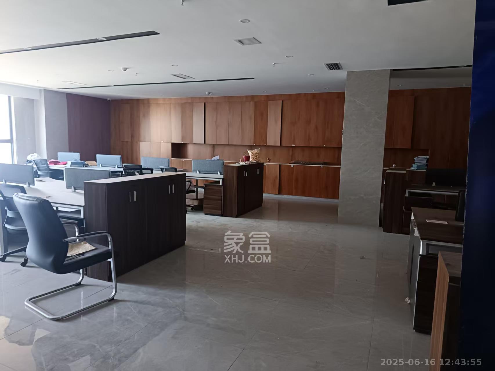 洋湖创富中心   658.0㎡      28000.0元/月室内图