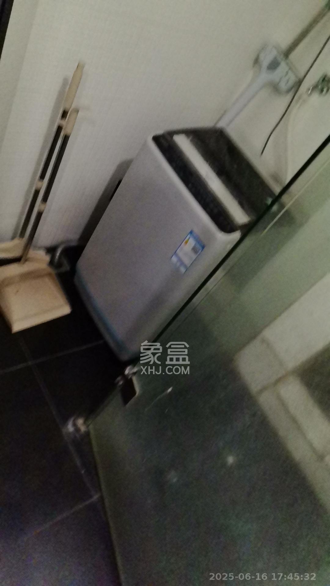 美林银谷  1室1厅1卫   1400.00元/月室内图