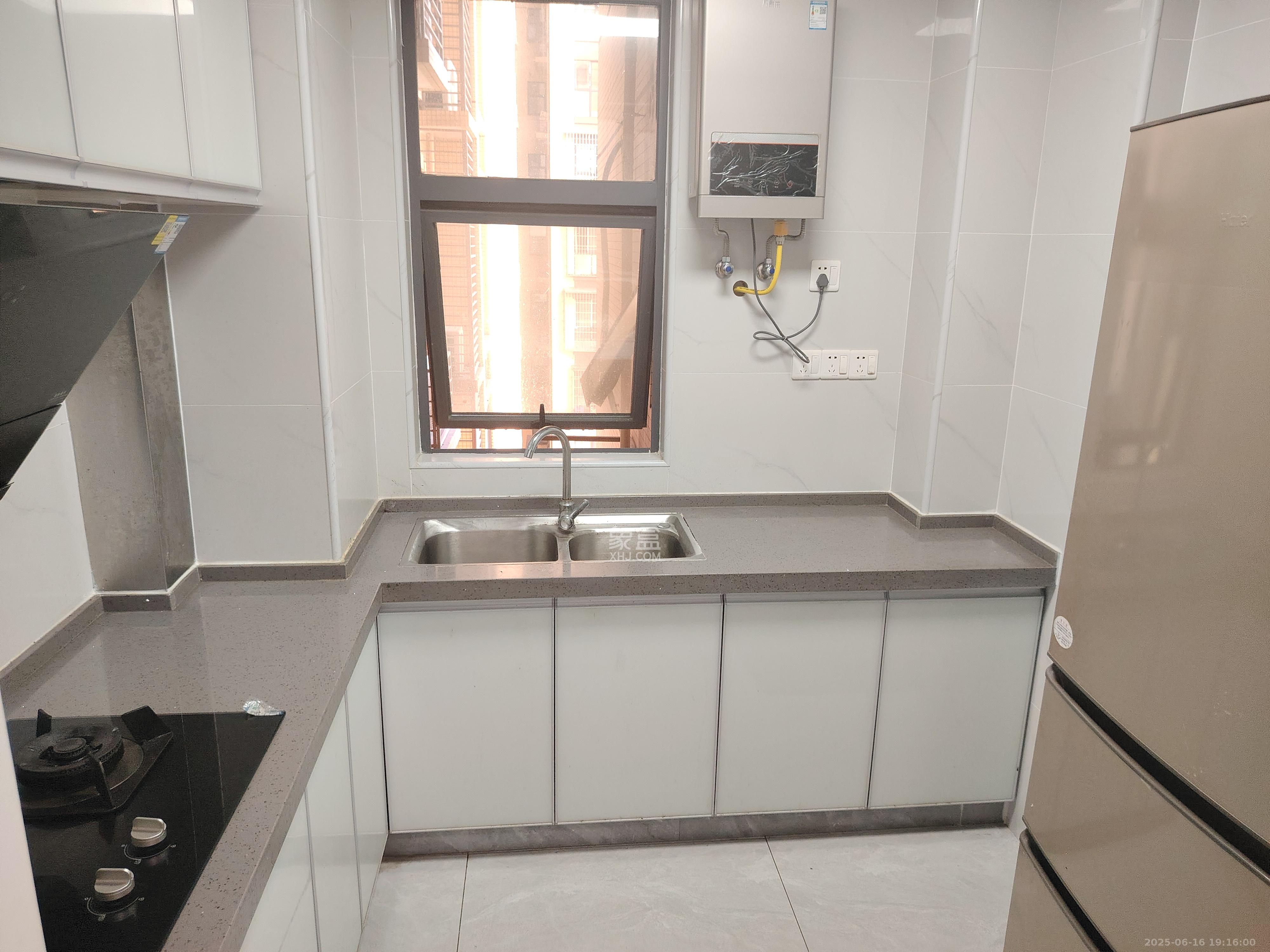 兰亭湾畔  3室2厅1卫    2800.0元/月室内图