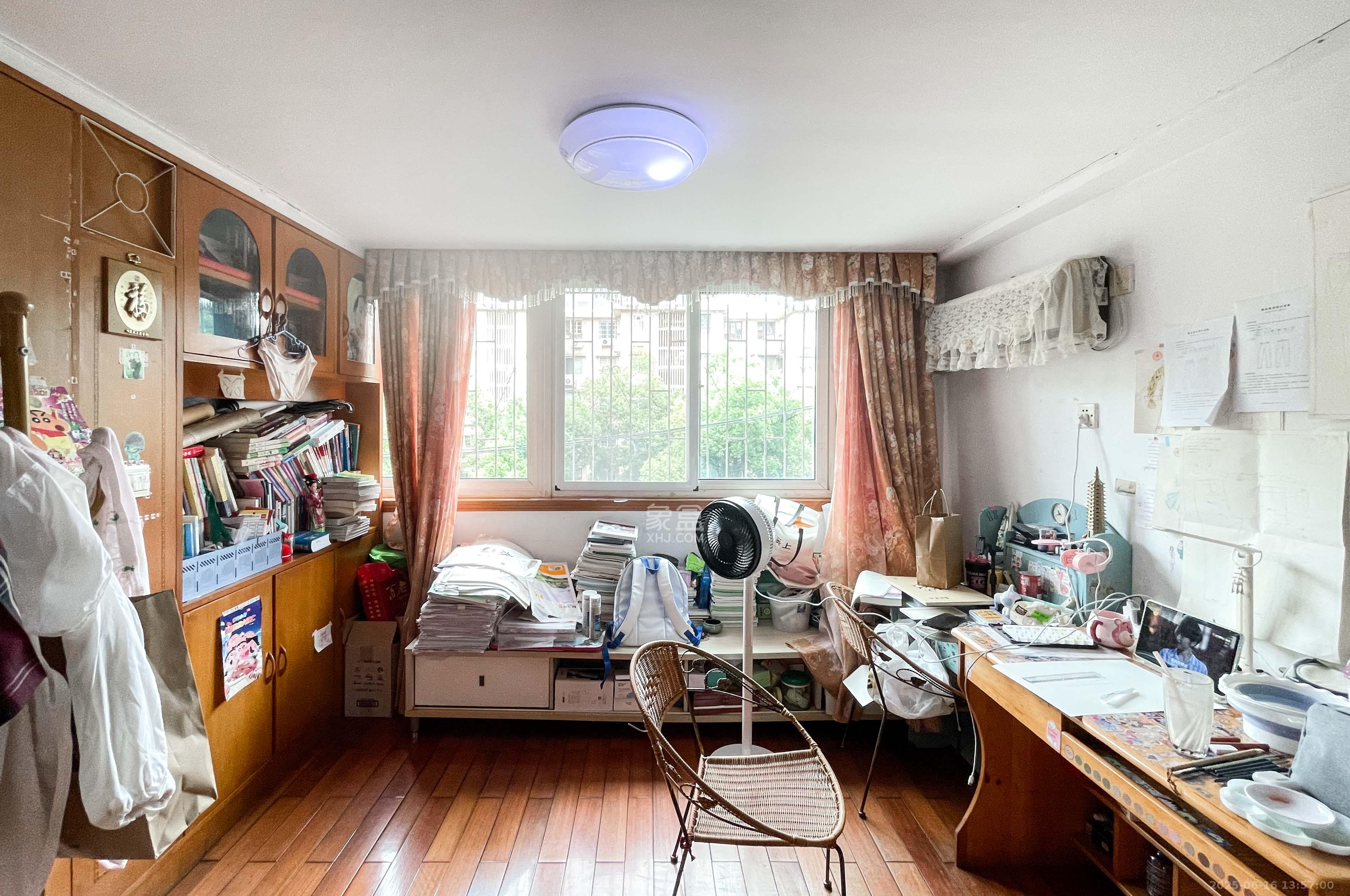 安塑宿舍 4室2厅2卫 86.0万 安塑宿舍 4室2厅2卫 86.0万其他