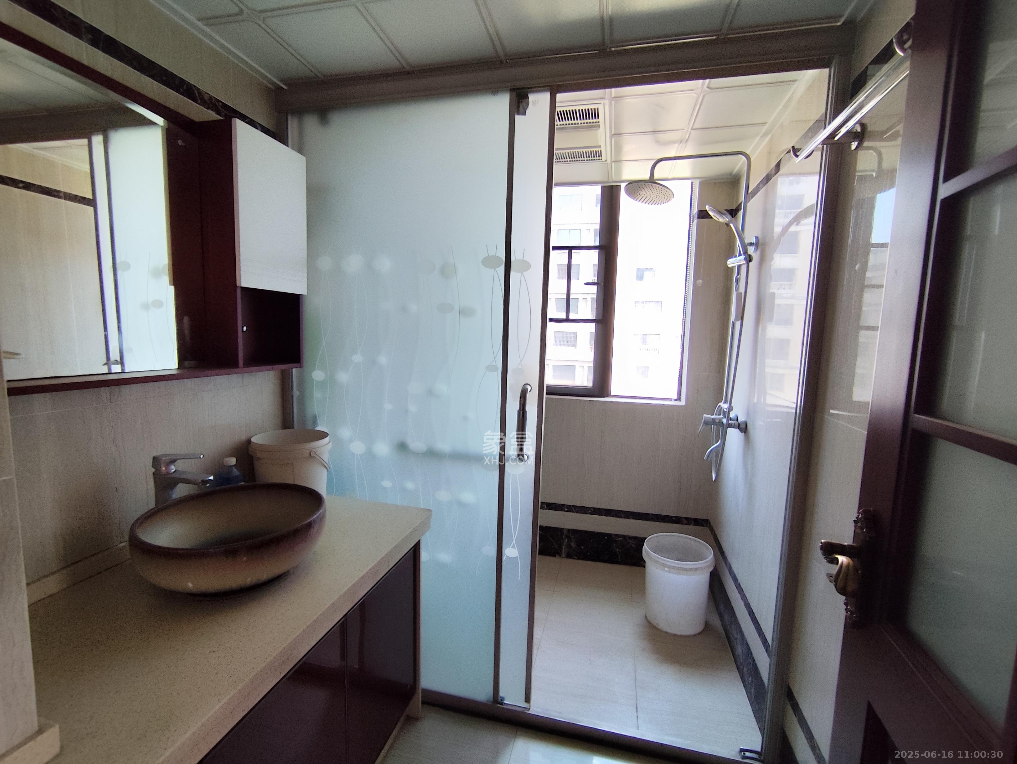 湘水郡(兴旺小爱同学) 3室2厅2卫 2500.0元/月 湘水郡(兴旺小爱同学) 3室2厅2卫 2500.0元/月室内图