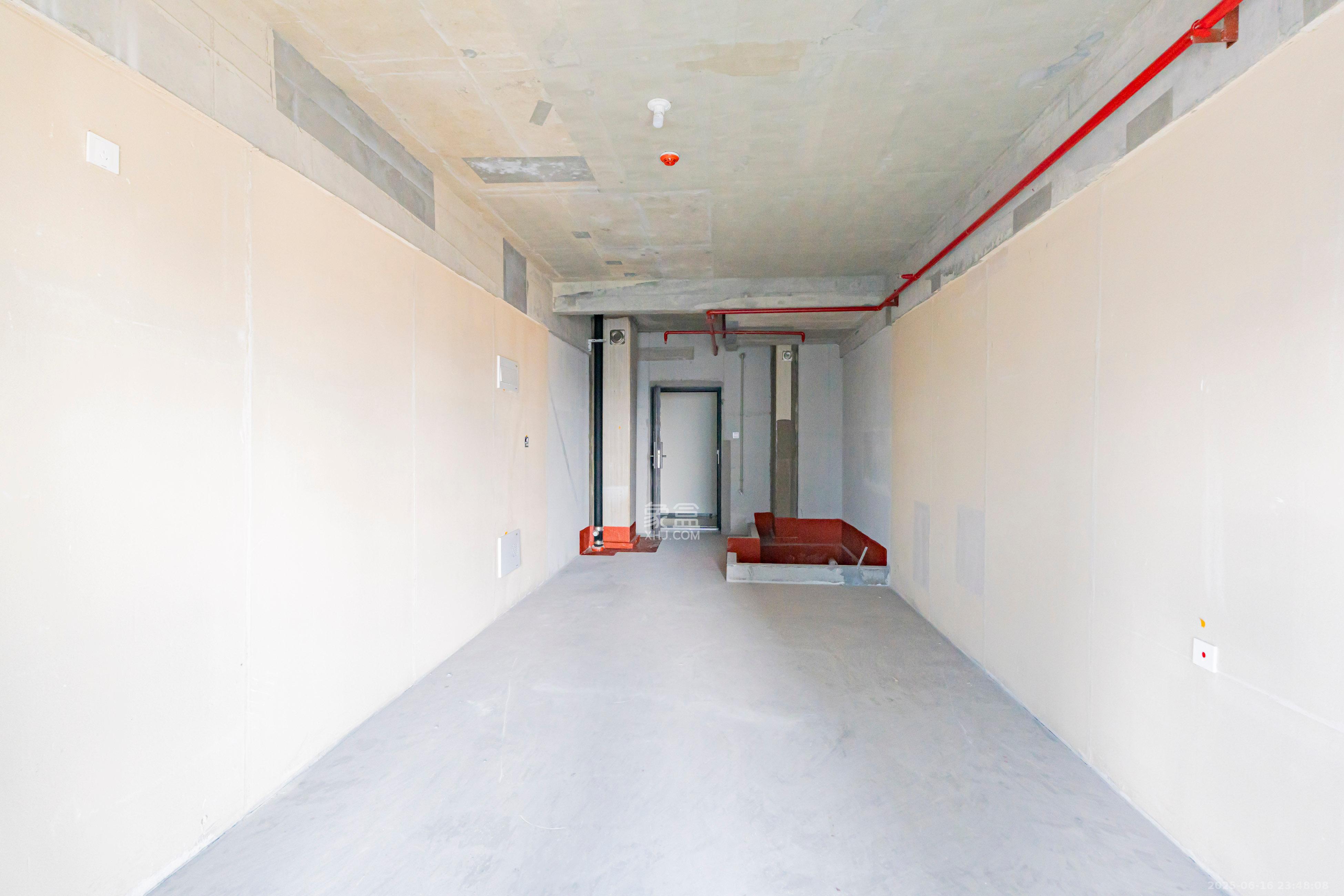 华润置地中心  1室1厅1卫    52.0万 华润置地中心  1室1厅1卫    52.0万卧室