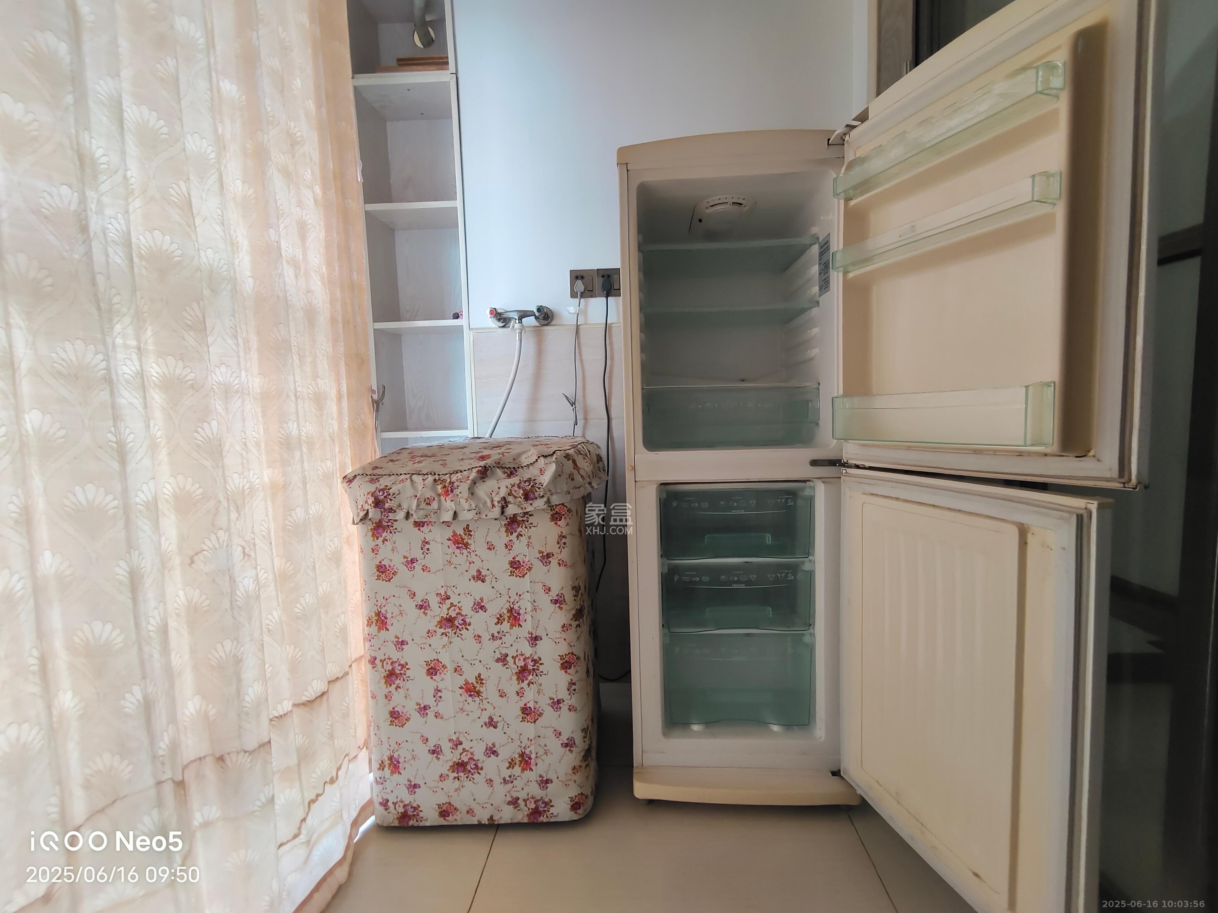 丰园城(鄱阳小区二期)  1室1厅1卫    1150.0元/月 丰园城(鄱阳小区二期)  1室1厅1卫    1150.0元/月室内图