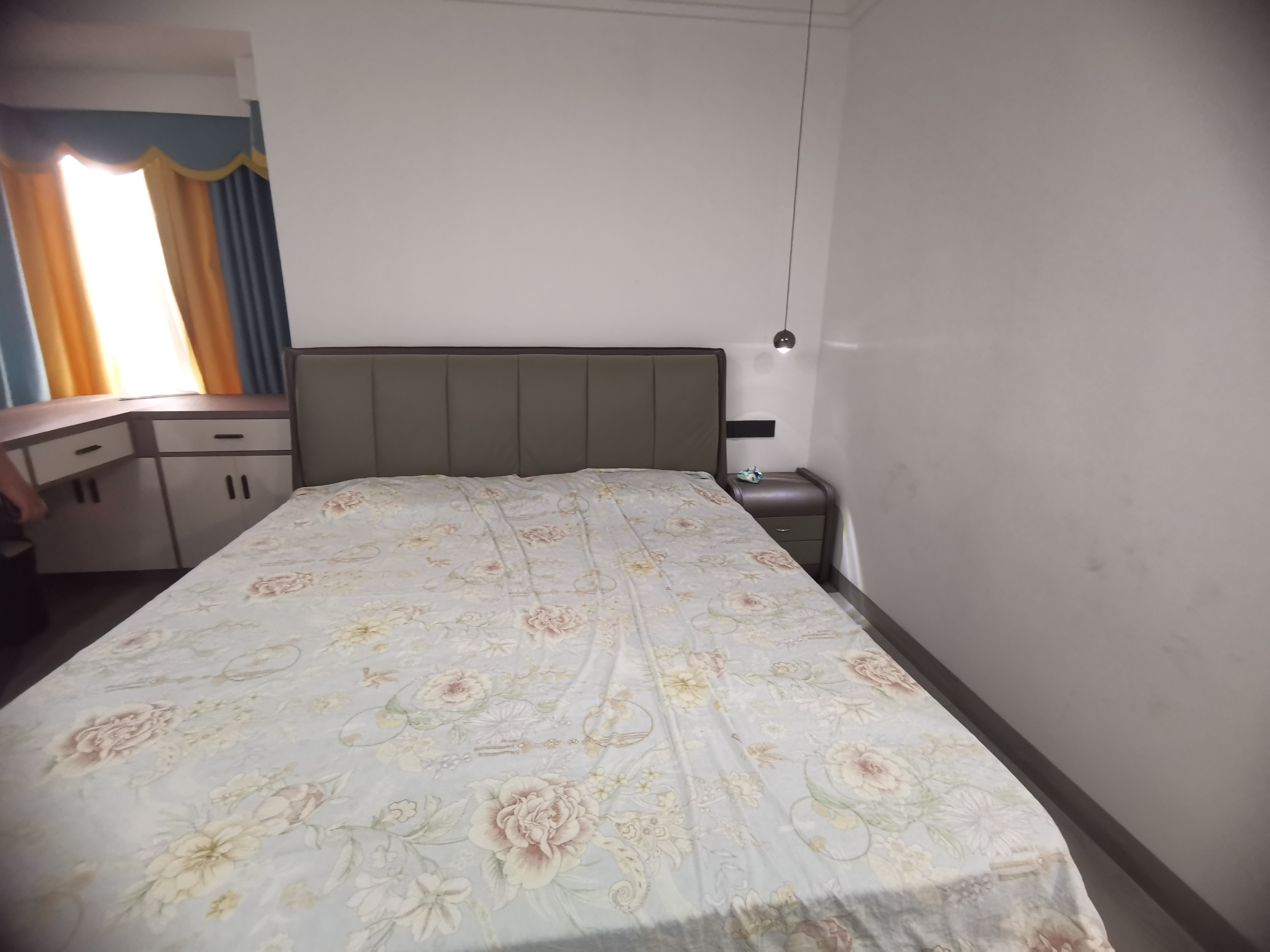 珠江帝景山庄  2室2厅1卫   2180.00元/月室内图