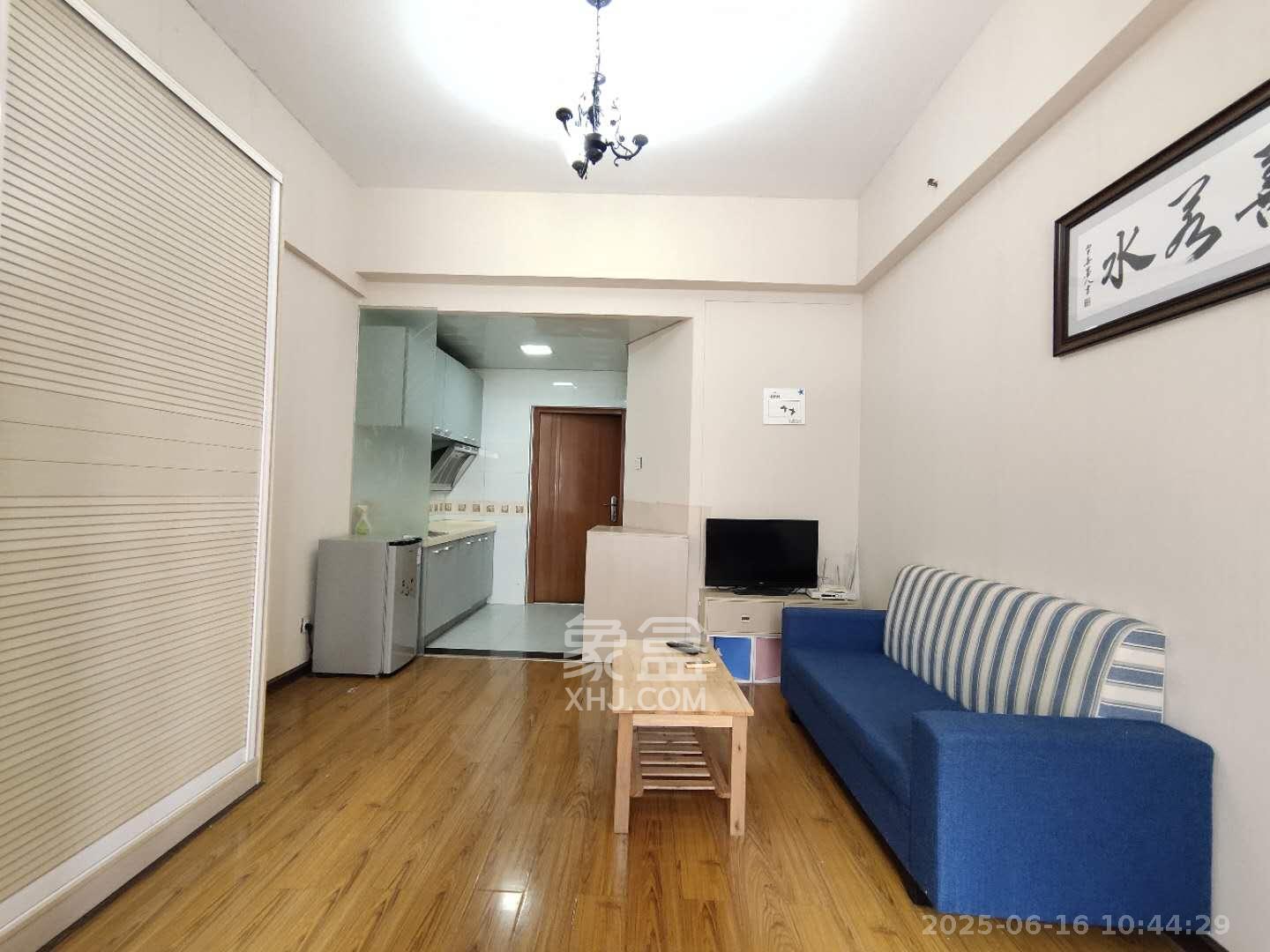 长房时代城  1室1厅1卫    1500.0元/月 长房时代城  1室1厅1卫    1500.0元/月室内图