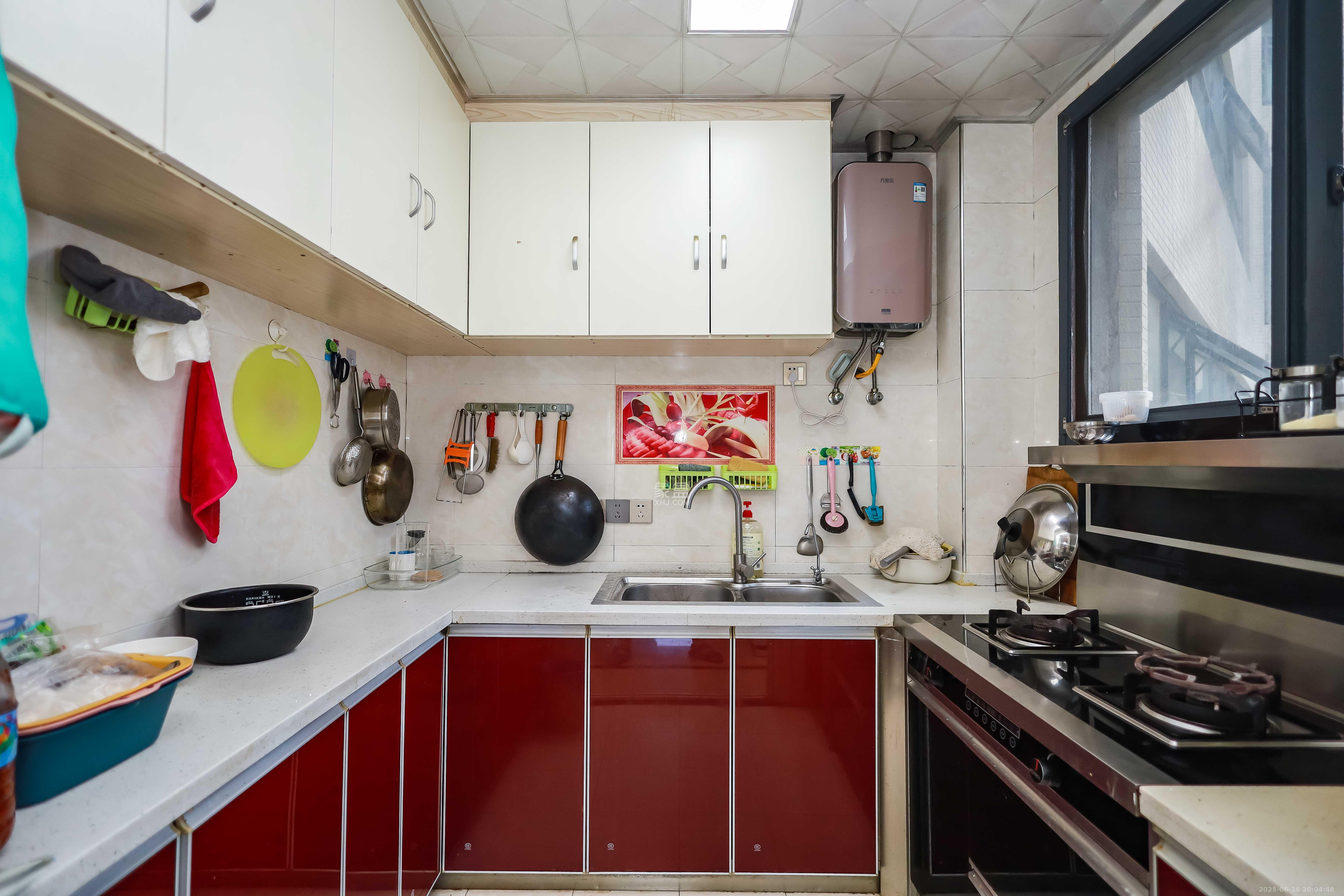 莱茵城 3室2厅1卫 72.0万 莱茵城 3室2厅1卫 72.0万厨房