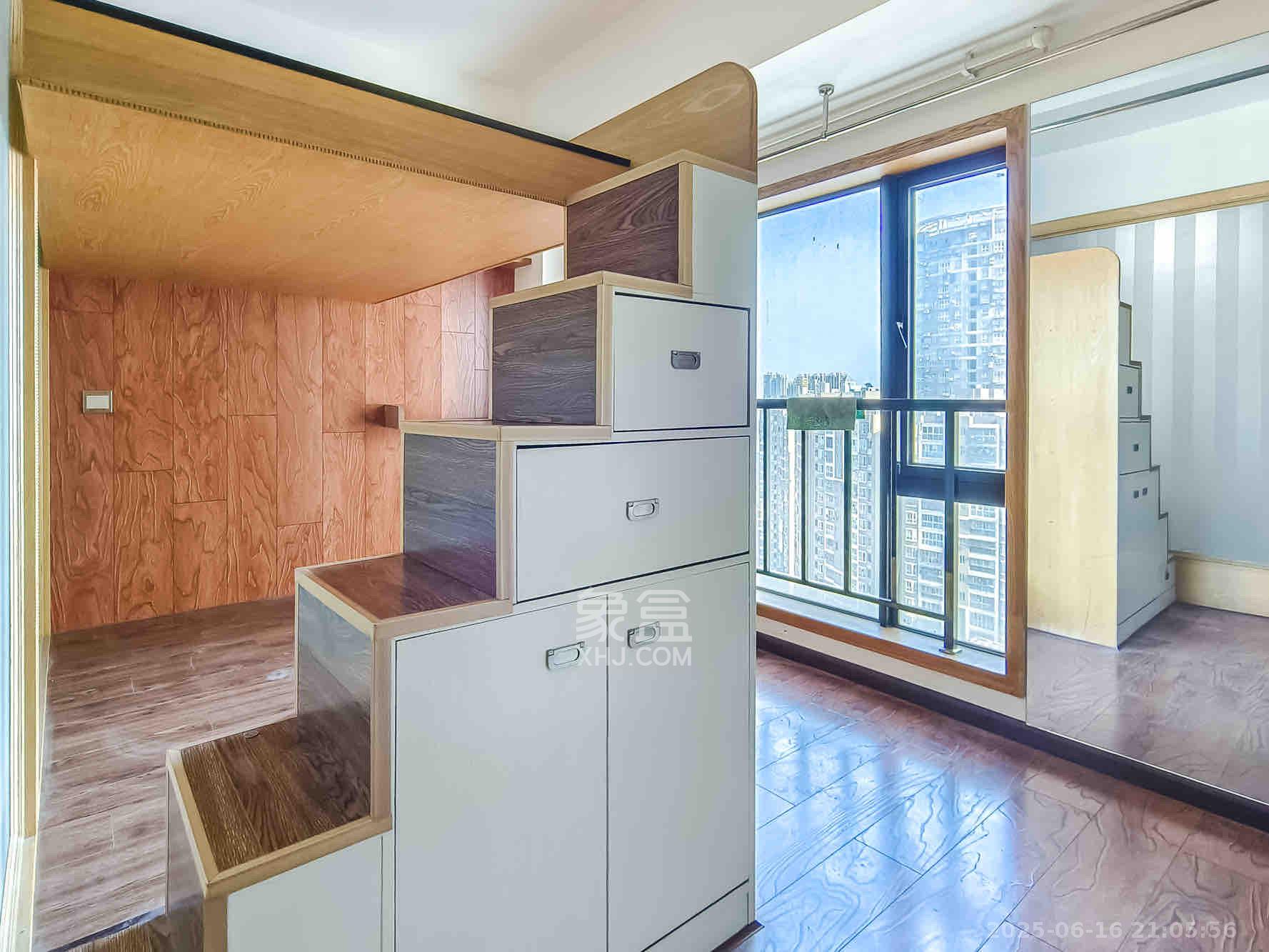 星大峰汇商务楼  1室1厅1卫    1600.0元/月室内图