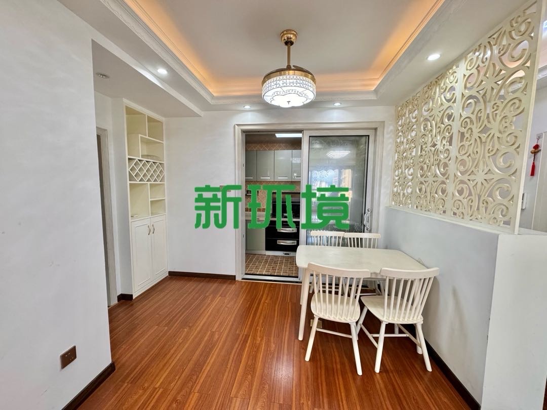 山水印象 3室2厅2卫 2200.0元/月 山水印象 3室2厅2卫 2200.0元/月室内图