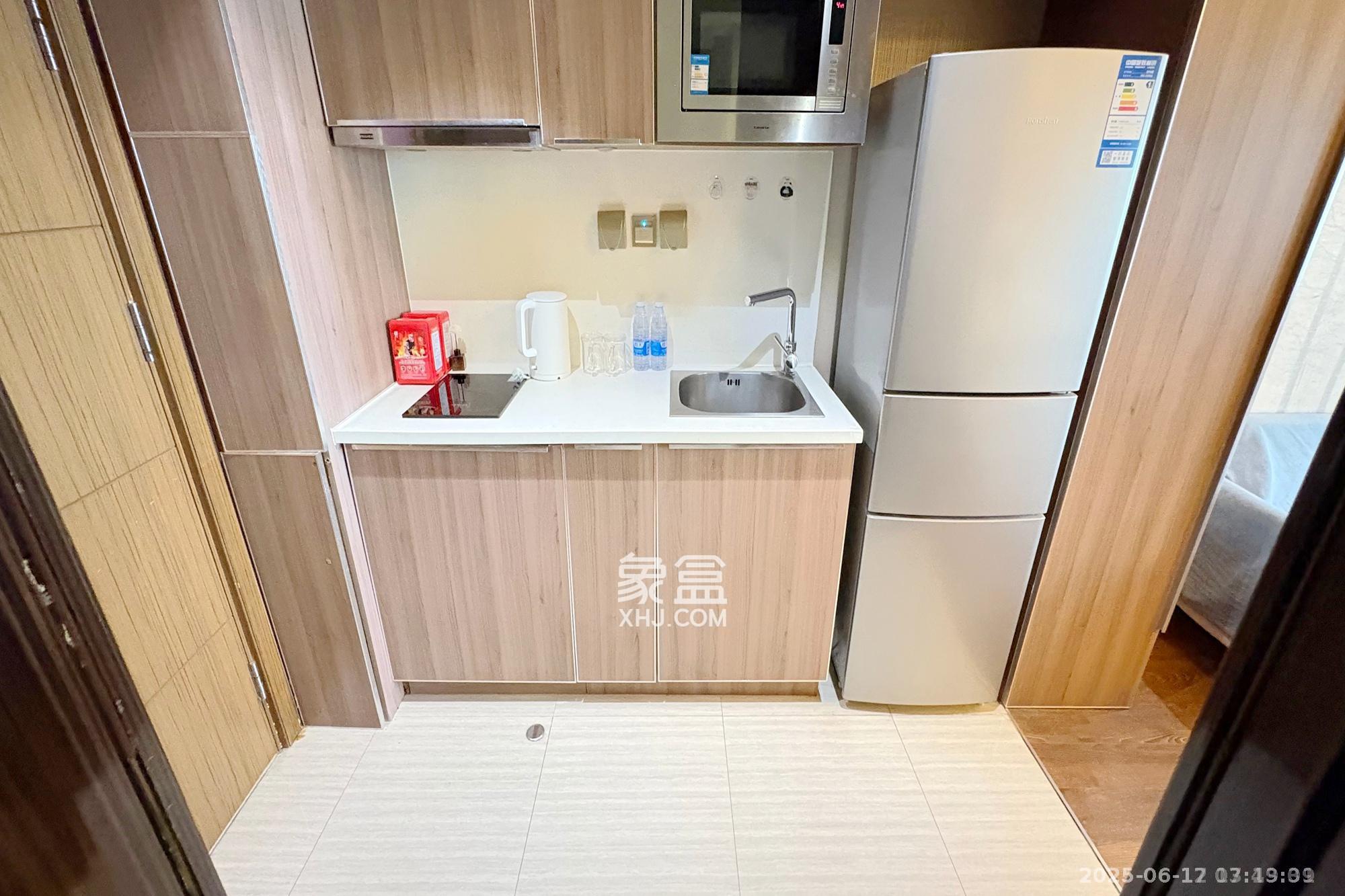 华远国际公寓  1室1厅1卫   3800.00元/月室内图