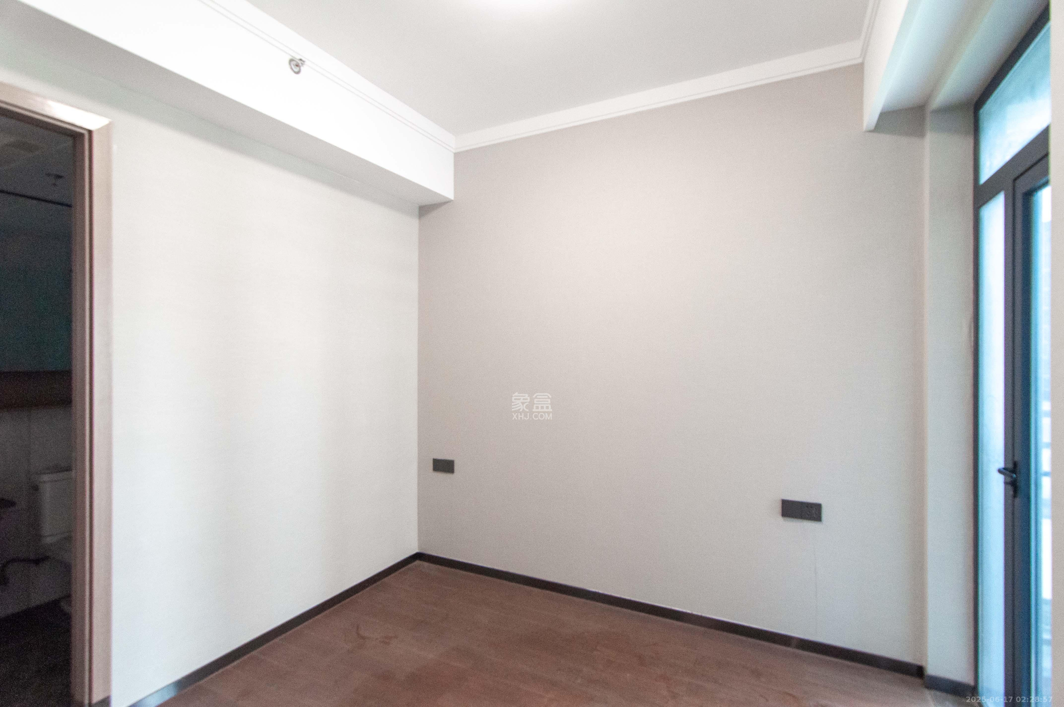 旭辉都会山  4室2厅3卫    252.0万 旭辉都会山  4室2厅3卫    252.0万其他