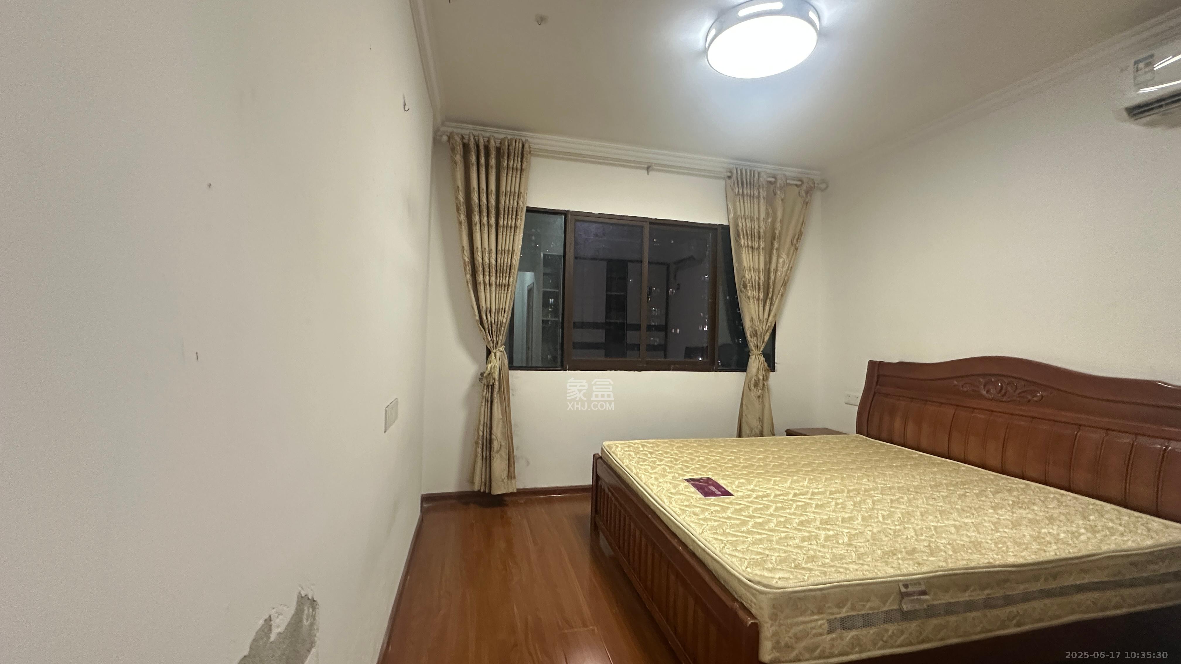 星月绿洲  4室2厅2卫    2400.0元/月 星月绿洲  4室2厅2卫    2400.0元/月室内图