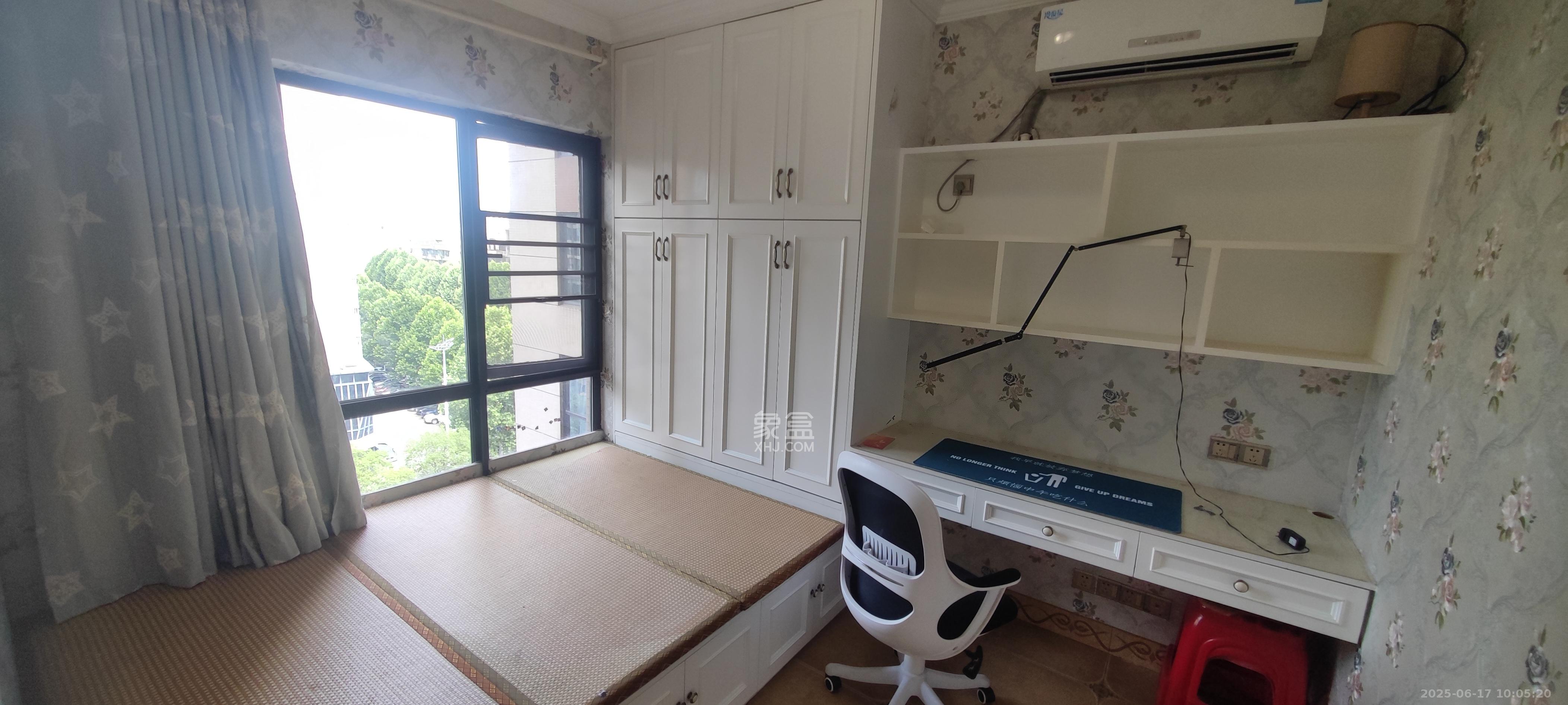 达美D6区  3室2厅1卫    3300.0元/月室内图