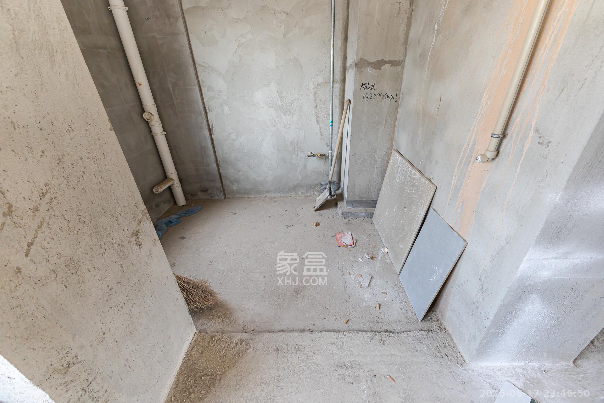 勤诚达境界城  4室2厅2卫    108.6万 勤诚达境界城  4室2厅2卫    108.6万厨房