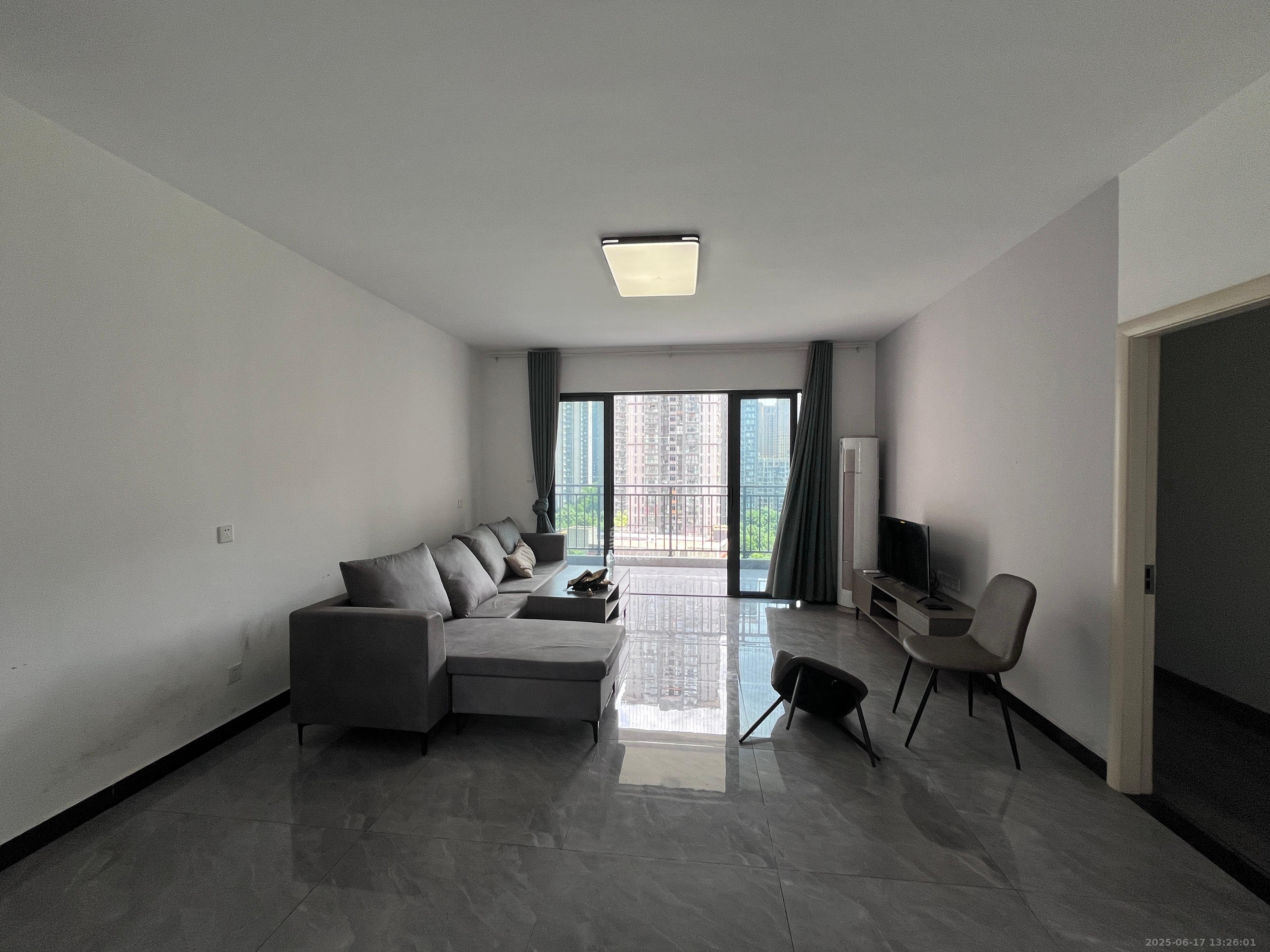 恒基凯旋门三期  4室2厅2卫    3800.0元/月 恒基凯旋门三期  4室2厅2卫    3800.0元/月