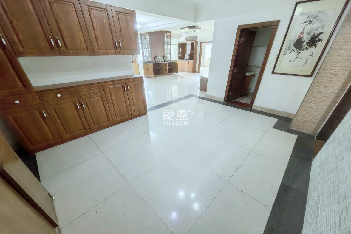 中盐大厦 3室2厅2卫 3800.0元/月 中盐大厦 3室2厅2卫 3800.0元/月室内图