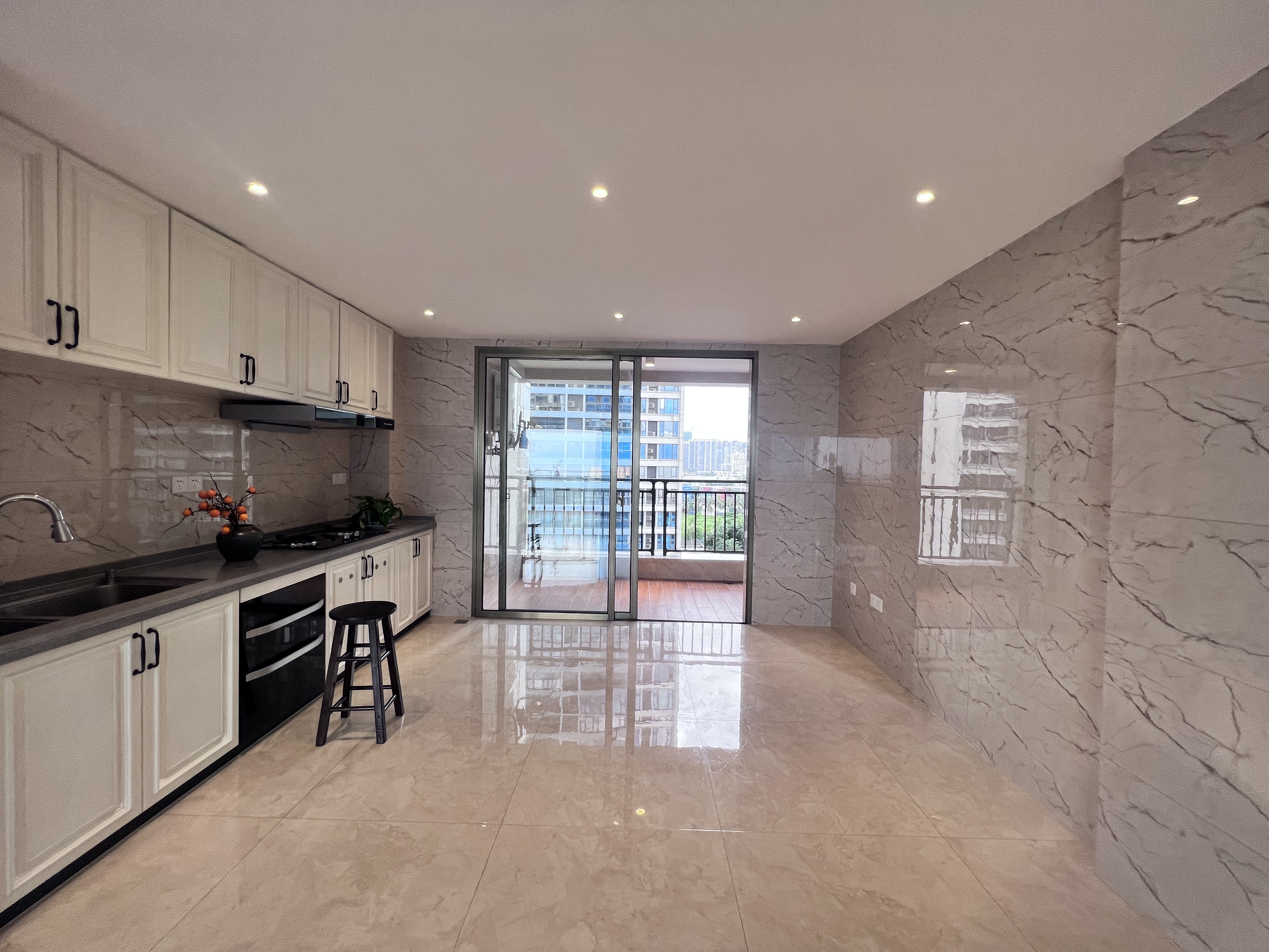 保利中央海岸一二期 4室2厅1卫 7900.0元/月 保利中央海岸一二期 4室2厅1卫 7900.0元/月室内图