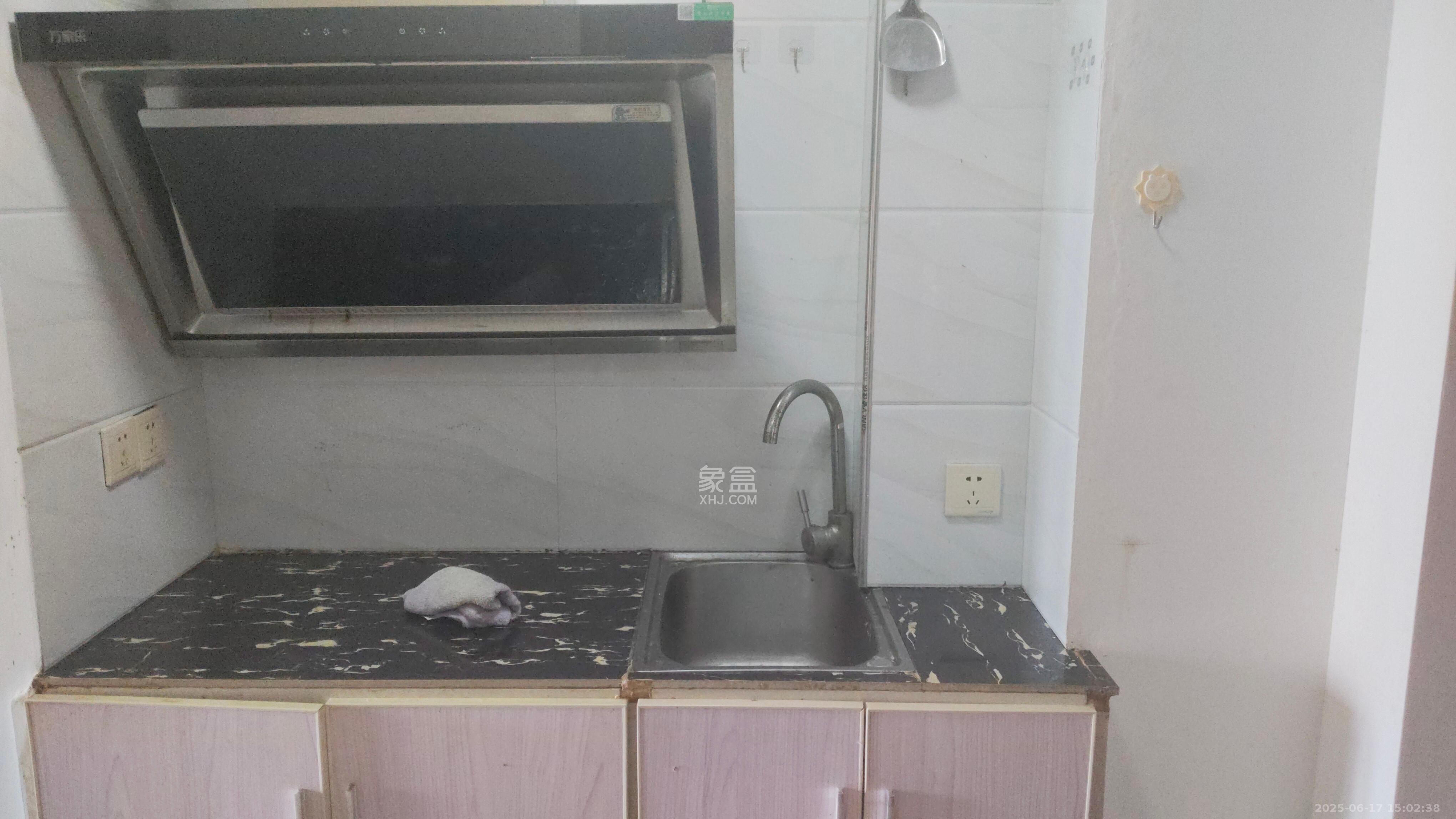 万象凯旋湾 1室1厅1卫 1550.0元/月 万象凯旋湾 1室1厅1卫 1550.0元/月室内图