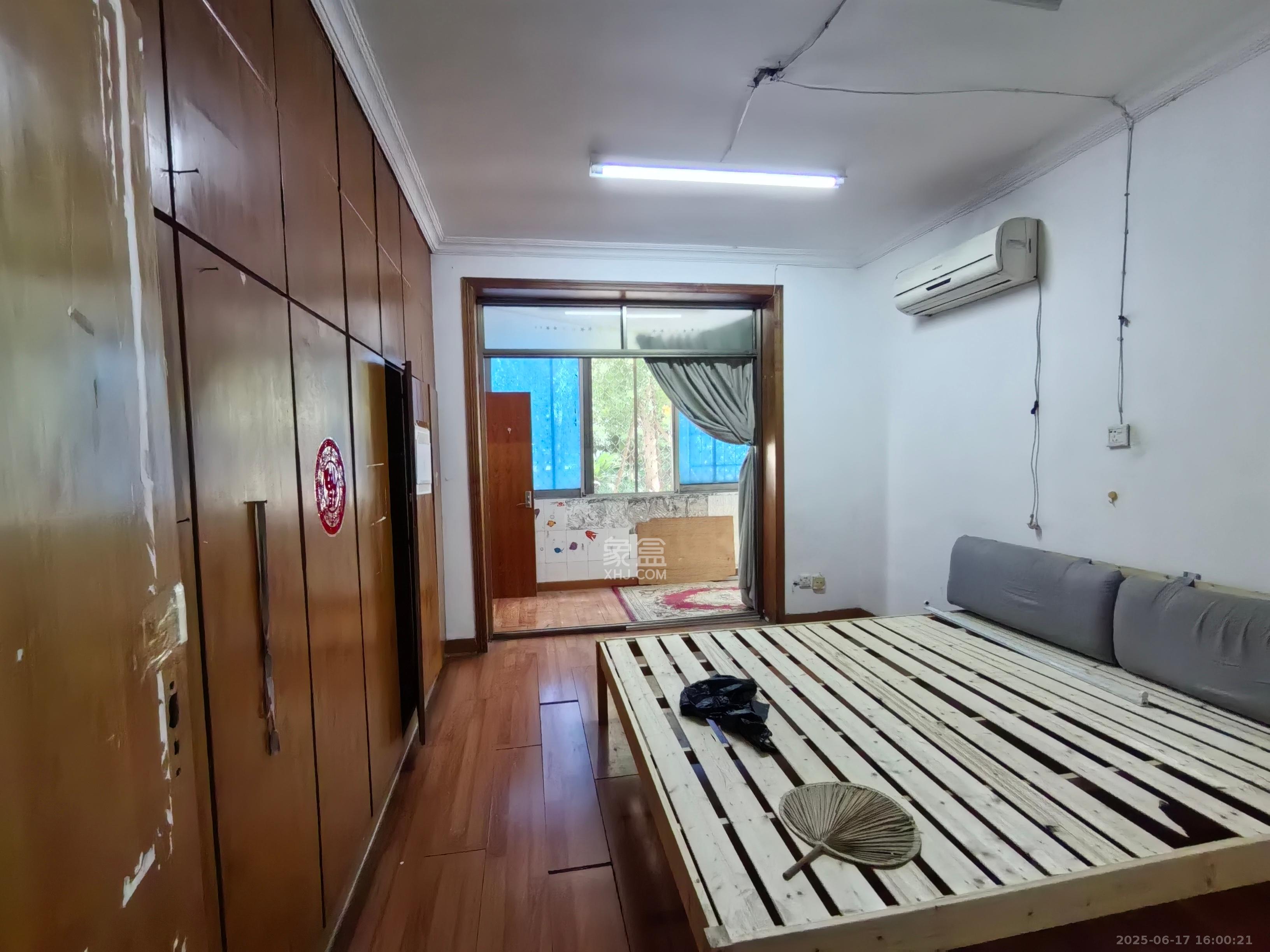 省财政厅宿舍 3室1厅1卫 2200.0元/月 省财政厅宿舍 3室1厅1卫 2200.0元/月室内图