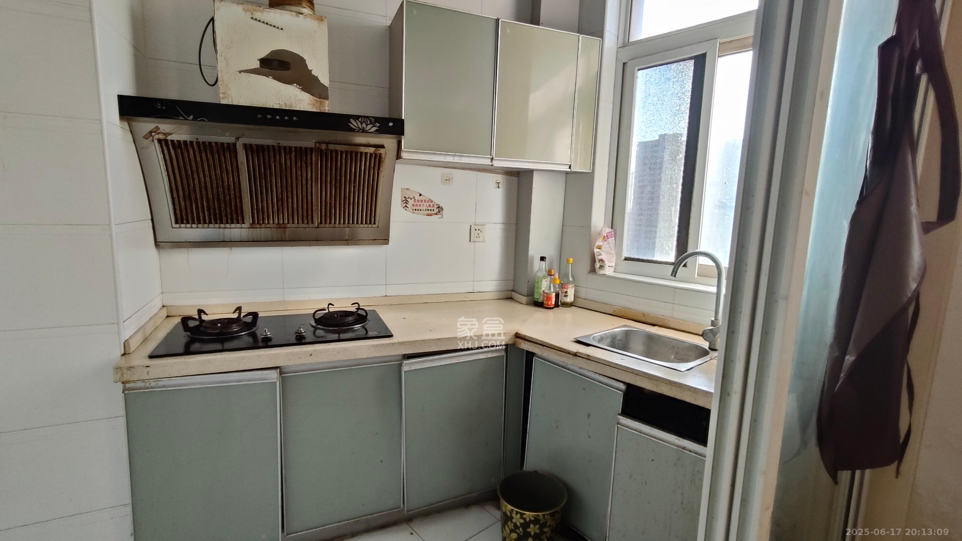 筑梦园 1室2厅1卫 2000.0元/月 筑梦园 1室2厅1卫 2000.0元/月室内图